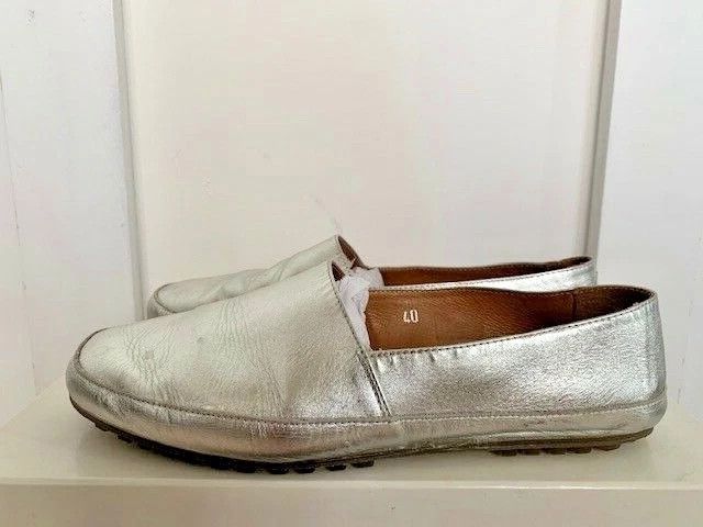 Maison Margiela Maison Martin Margiela Silver Laminated Leather Loafers Size US 7 / EU 40 - 2 Thumbnail