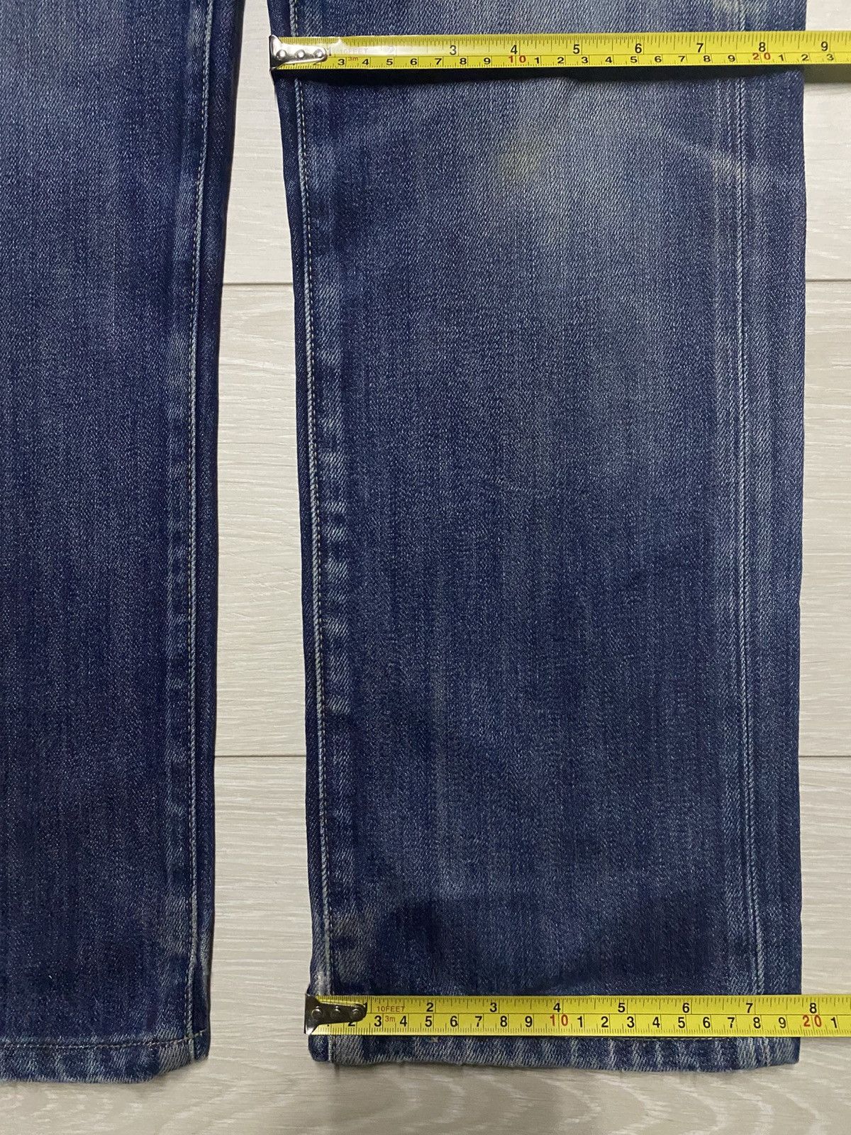 Uniqlo Vintage Japanese Uniqlo Blue wash Distressed Slim Fit Jeans Size US 32 / EU 48 - 14 Thumbnail
