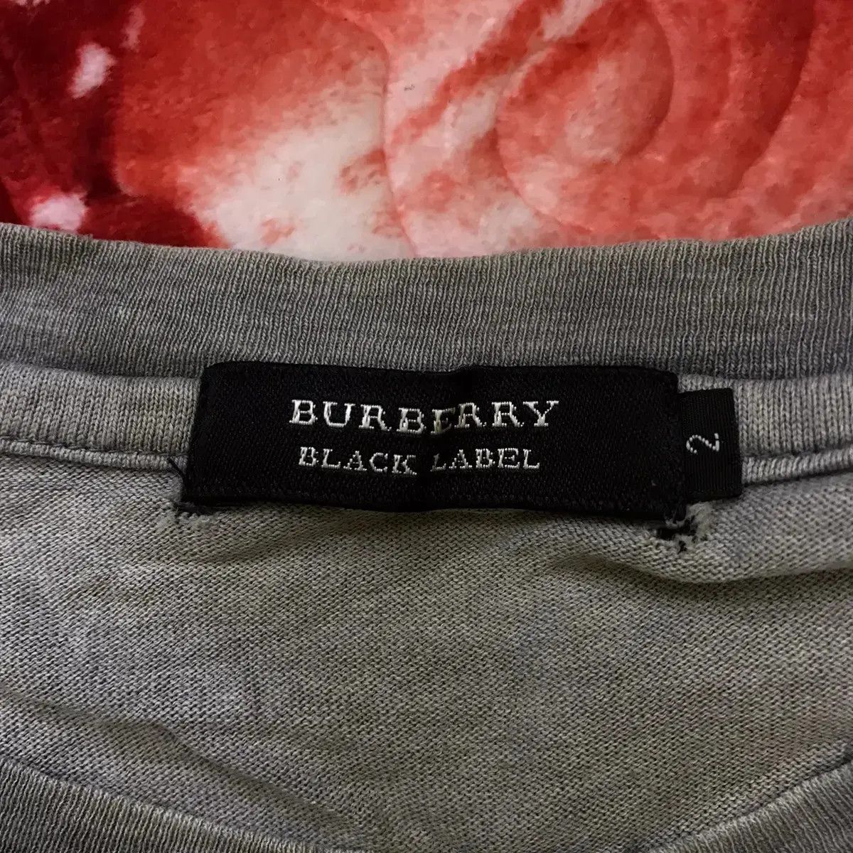 Burberry × Vintage Vintage BURBERRY LONDON Black Label Collection Love Tee Size S / US 4 / IT 40 - 4 Thumbnail