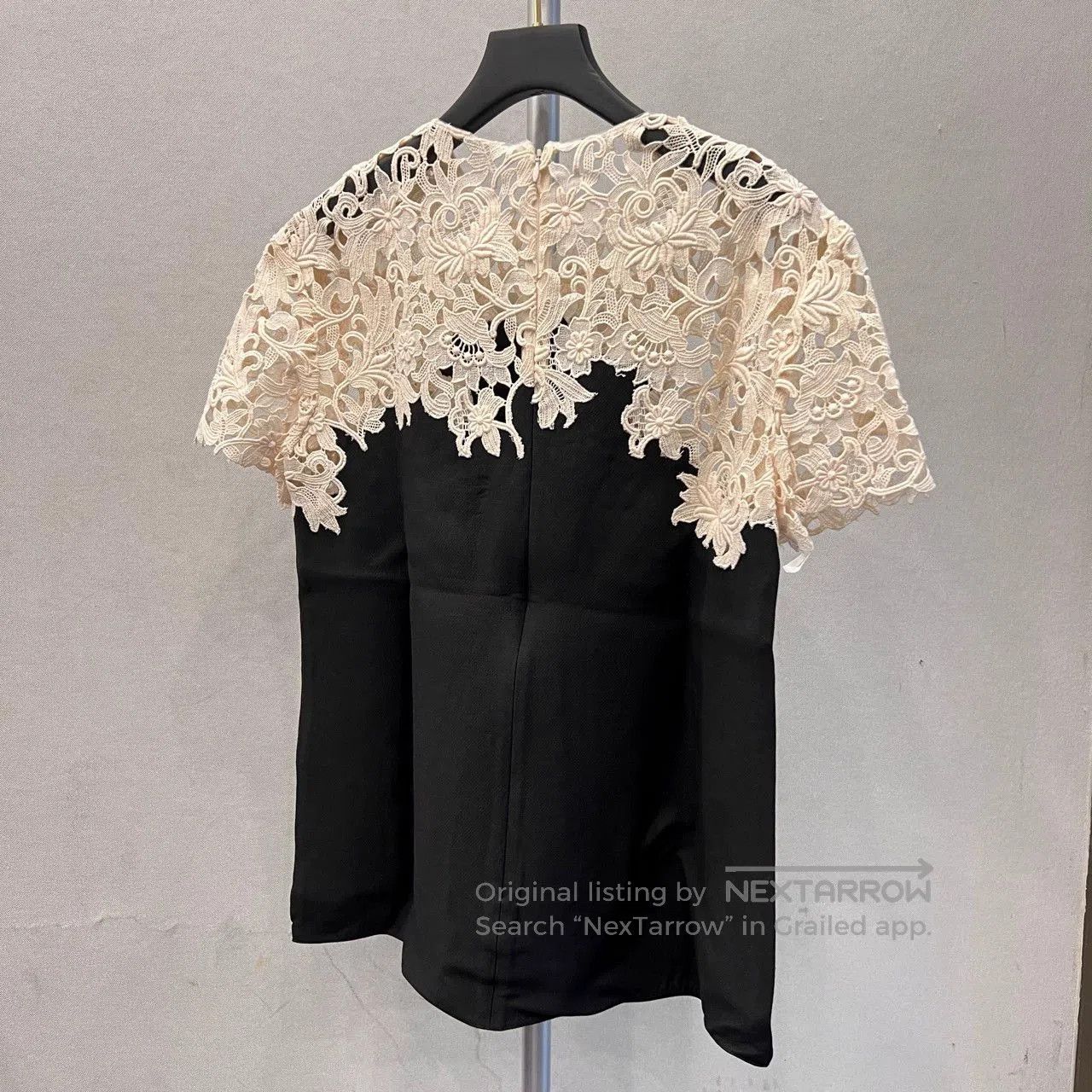 Valentino Valentino Silk Wool Lace Short Sleeve. Size US M / EU 48-50 / 2 - 2 Thumbnail