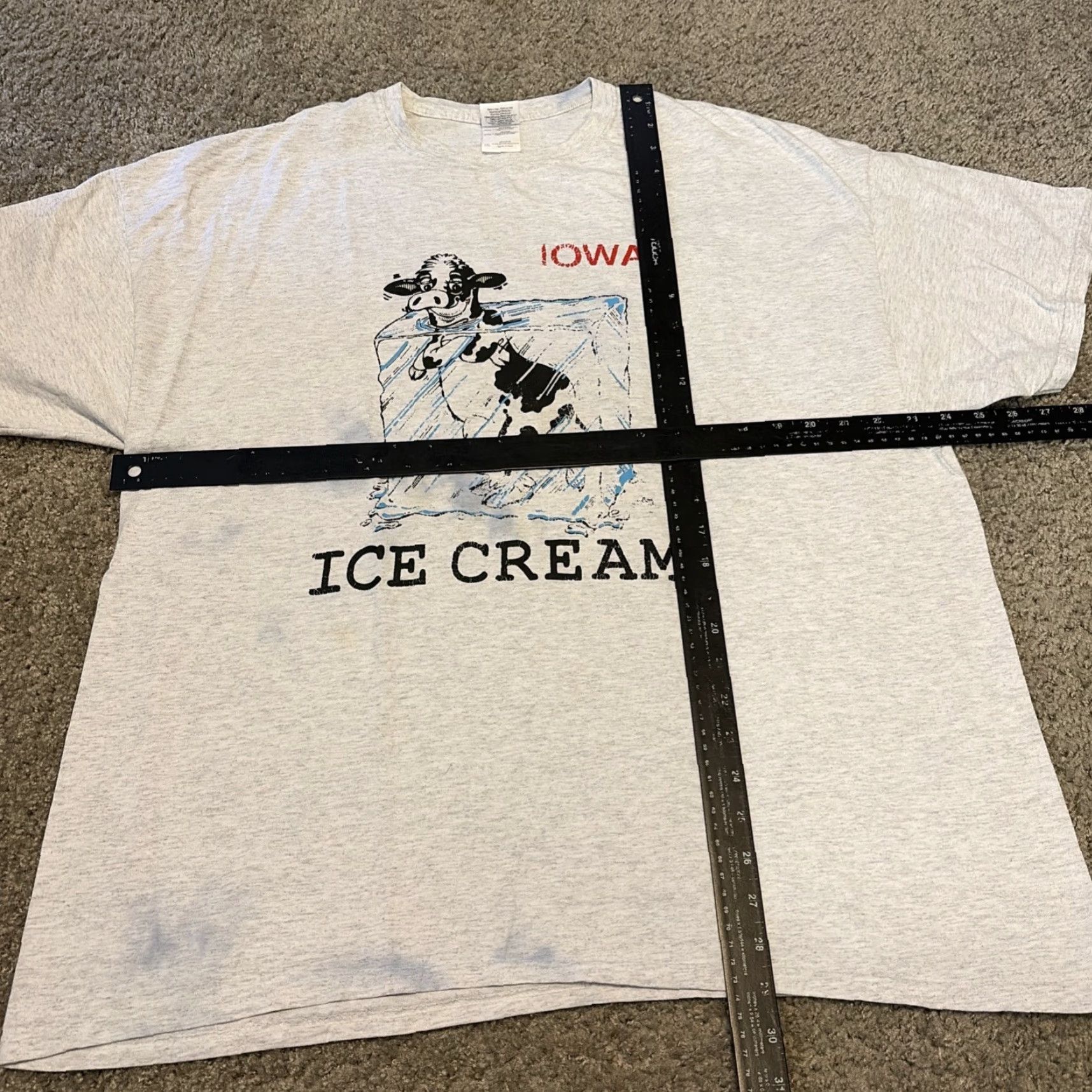 Gildan VINTAGE Iowa Ice Cream Dairy Cow Funny Graphic T-Shirt XL Men's Gray Gildan 2XL Size US XL / EU 56 / 4 - 6 Thumbnail