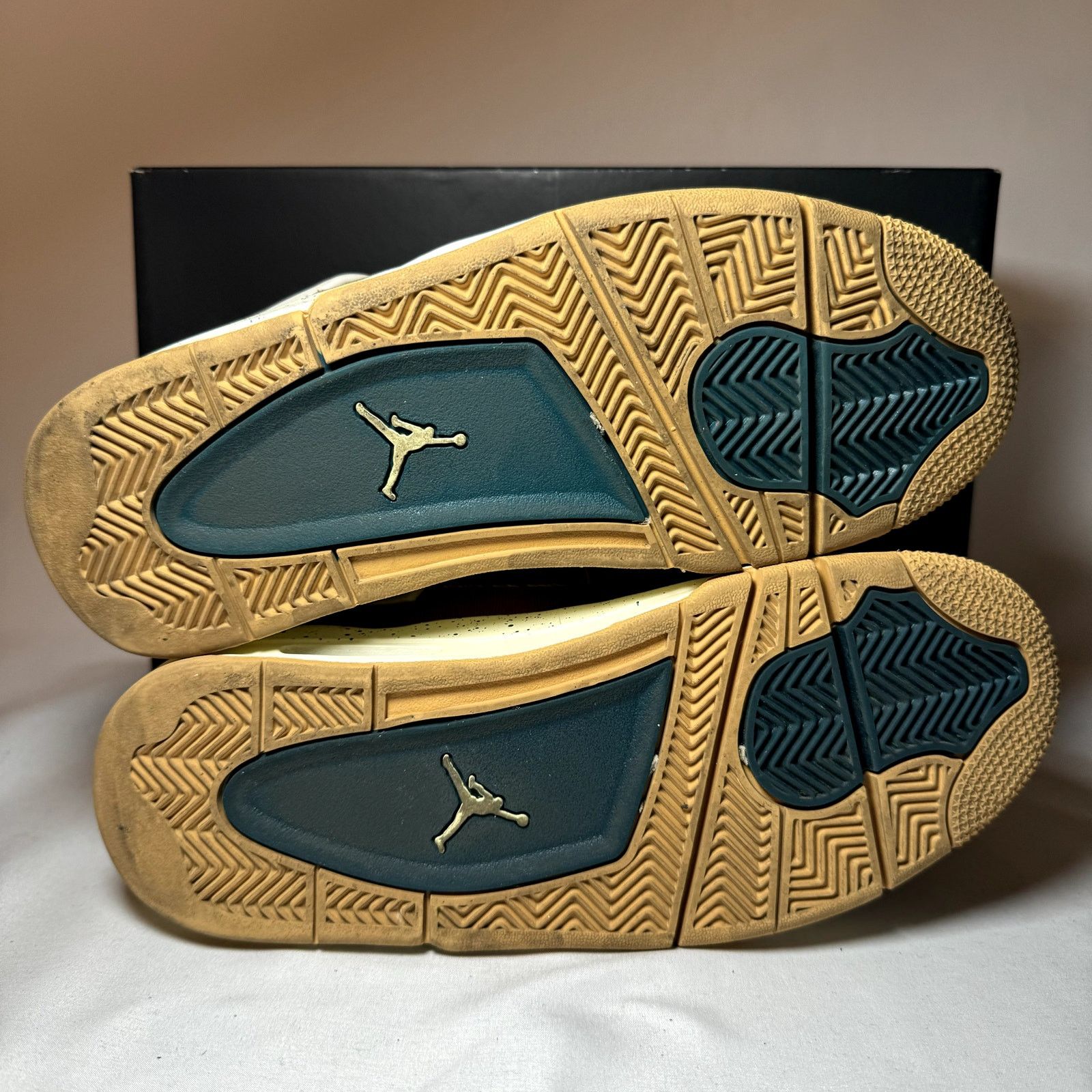 Jordan Brand × Nike Nike Air Jordan 4 Retro GS Cacao Wow Men's Shoes - Size 7 Size US 7 / EU 40 - 6 Thumbnail