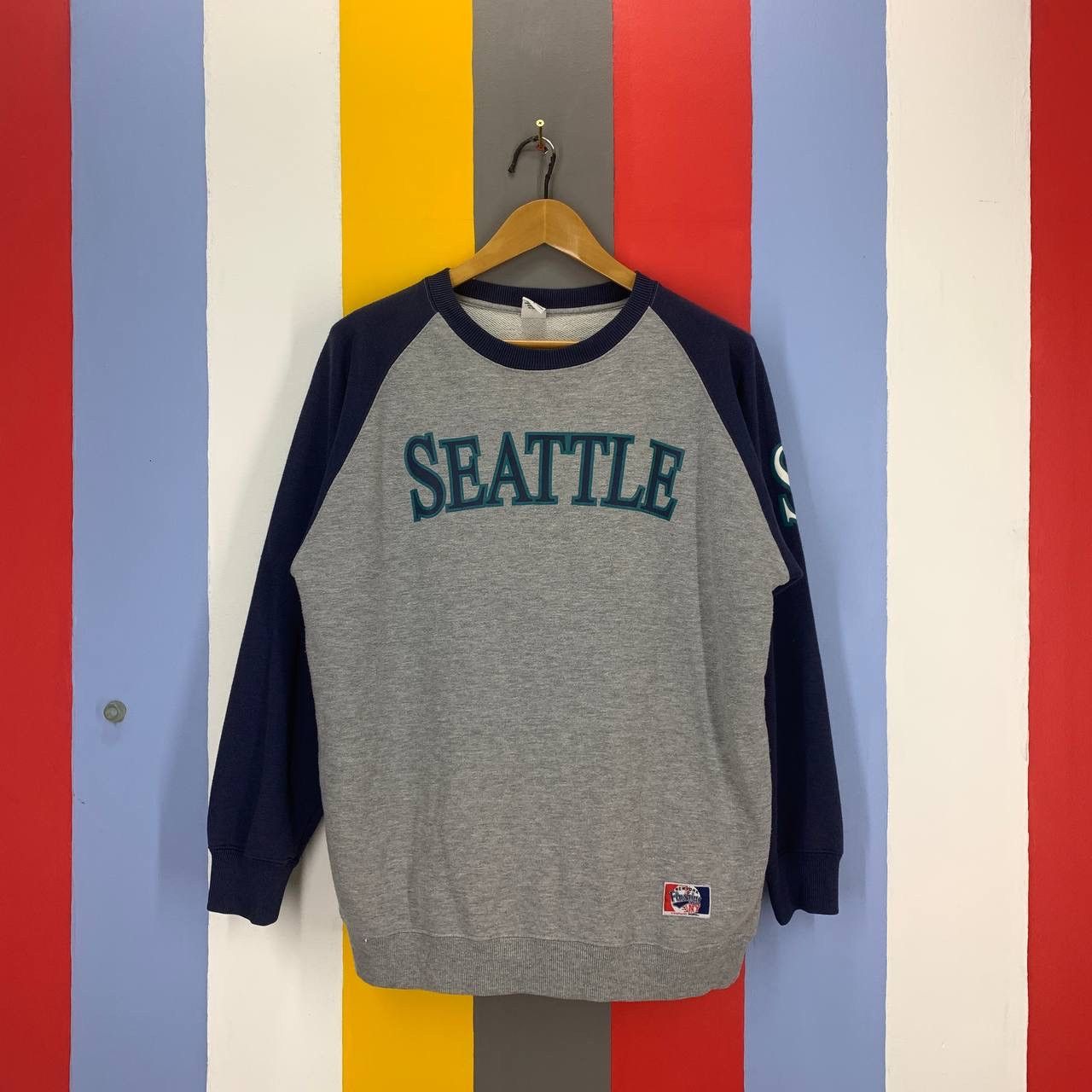 MLB SEATTLE MLB Crew Neck Sweatshirt #2335/25 Size US L / EU 52-54 / 3 - 1 Thumbnail