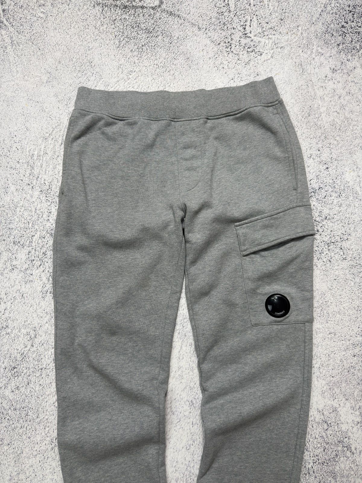C.P. Company C.P. Company Diagonal Raised Fleece Cargo Grey Sweatpants Size US 32 / EU 48 - 3 Thumbnail