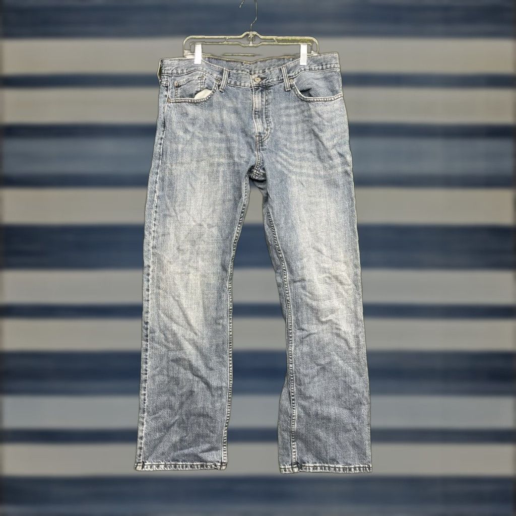 Levi's VINTAGE Levis 514 Jeans Mens 38x32 Straight Regular Denim Light Blue 514 Levi's Men Jeans 514 Regular Blue 38 32 Mens Mens Jeans Size US 38 / EU 54 - 1 Thumbnail
