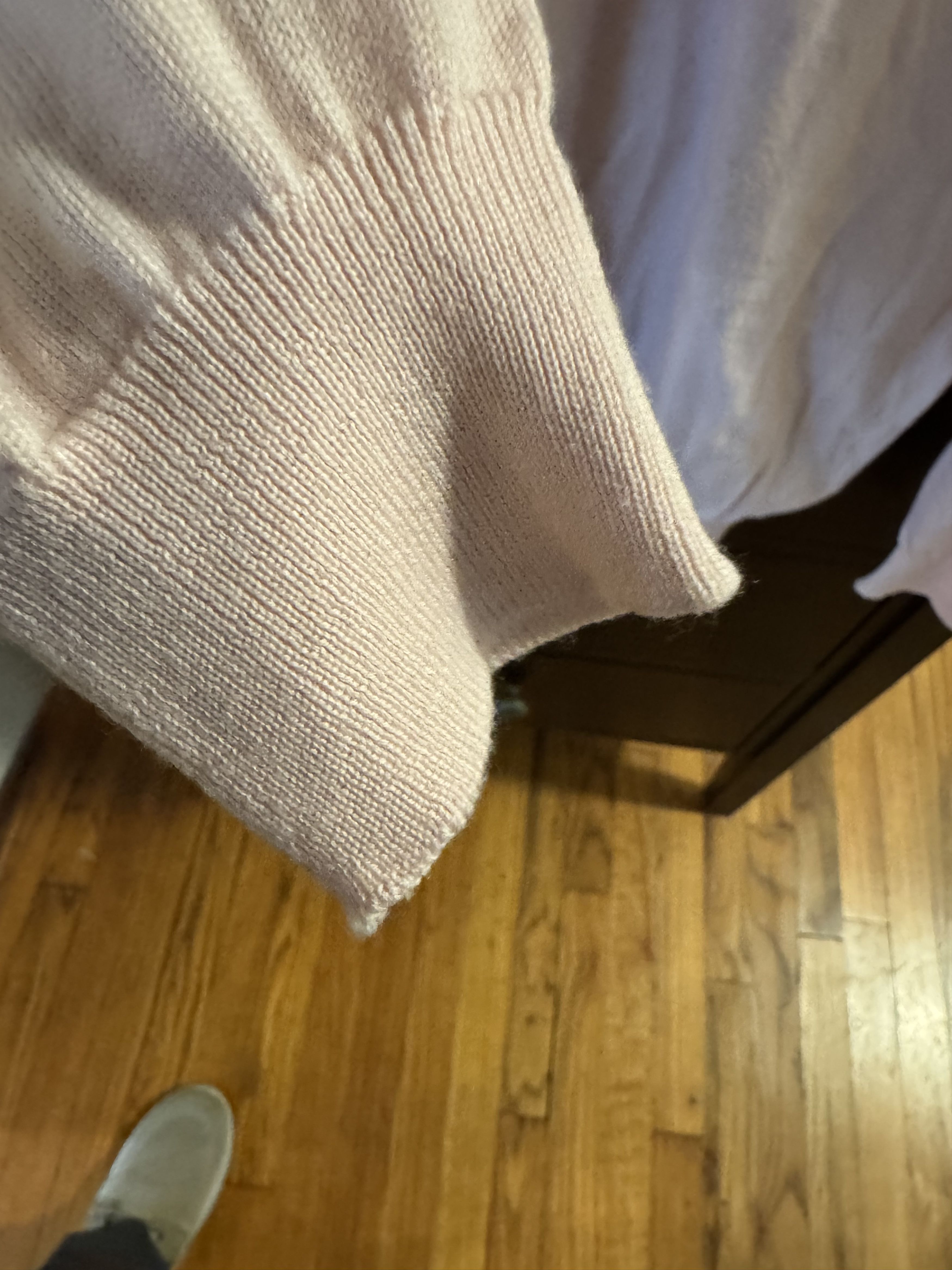 Other Munro Pink Cashmere Sweater. Gently Used. Size US L / EU 52-54 / 3 - 4 Thumbnail
