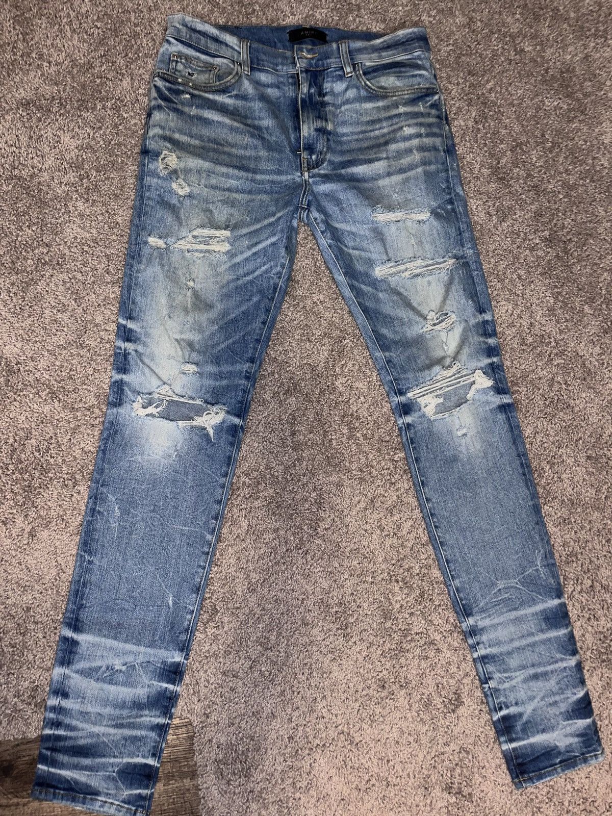 Amiri Amiri thrasher light wash denim Size US 33 - 1 Thumbnail