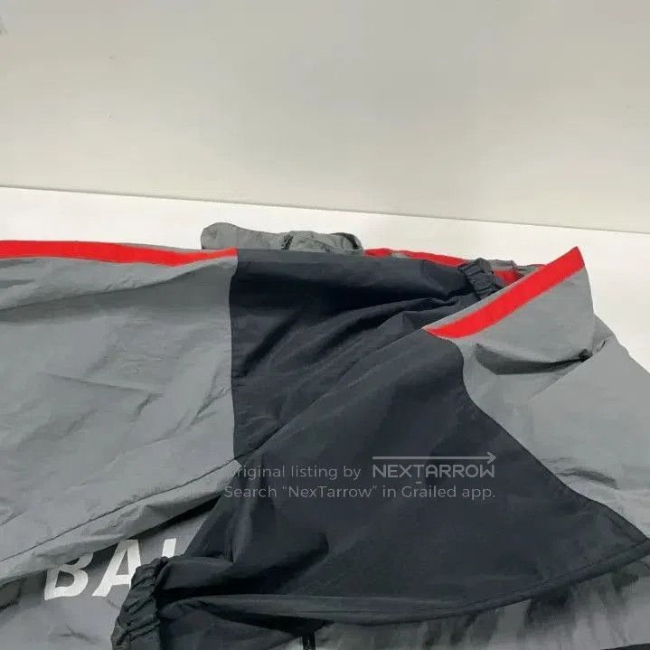 Balenciaga Balenciaga Logo Print Zip-Up Long Sleeve Jacket. Size US M / EU 48-50 / 2 - 6 Thumbnail