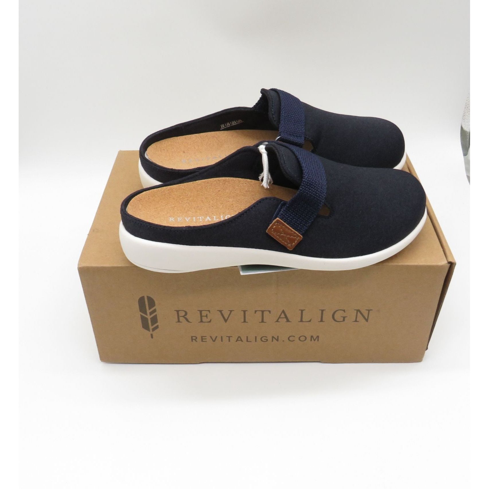 Other Revitalign Women's Navy Orthotic Clogs Adjustable Strap Cork Size US 6 / IT 36 - 1 Thumbnail