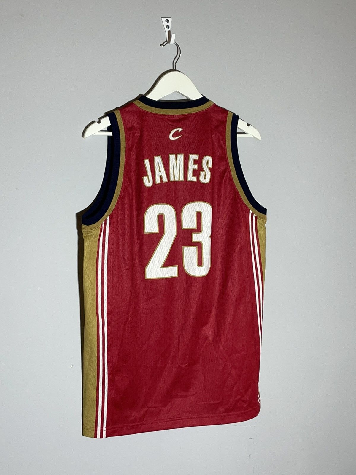 Champion × NBA × Vintage #23 James Cleveland Cavaliers Champion Vintage NBA Jersey Size US M / EU 48-50 / 2 - 1 Thumbnail