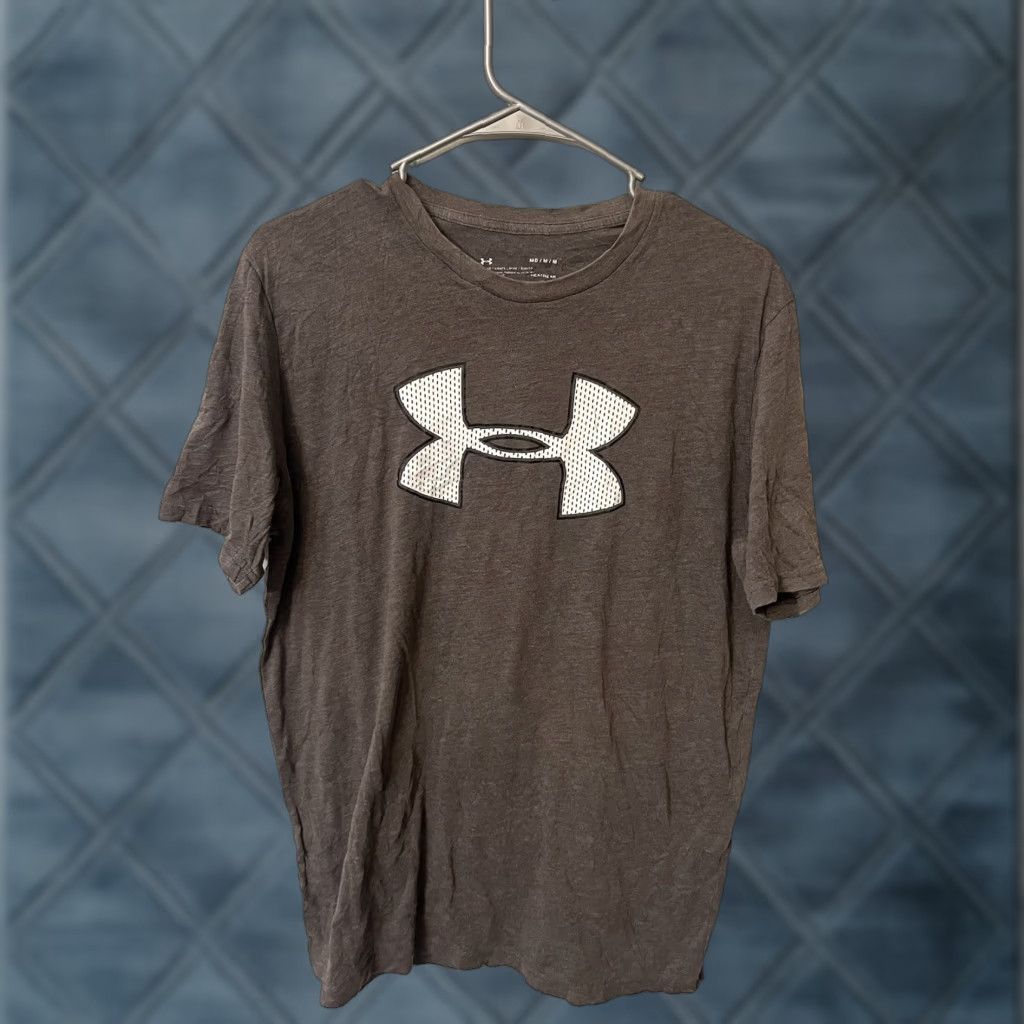 Under Armour Under Armour T-Shirt Men's M Short Sleeve Gray Logo Graphic Crew Neck Shirt Mens M Gray Graphic Size US M / EU 48-50 / 2 - 1 Thumbnail