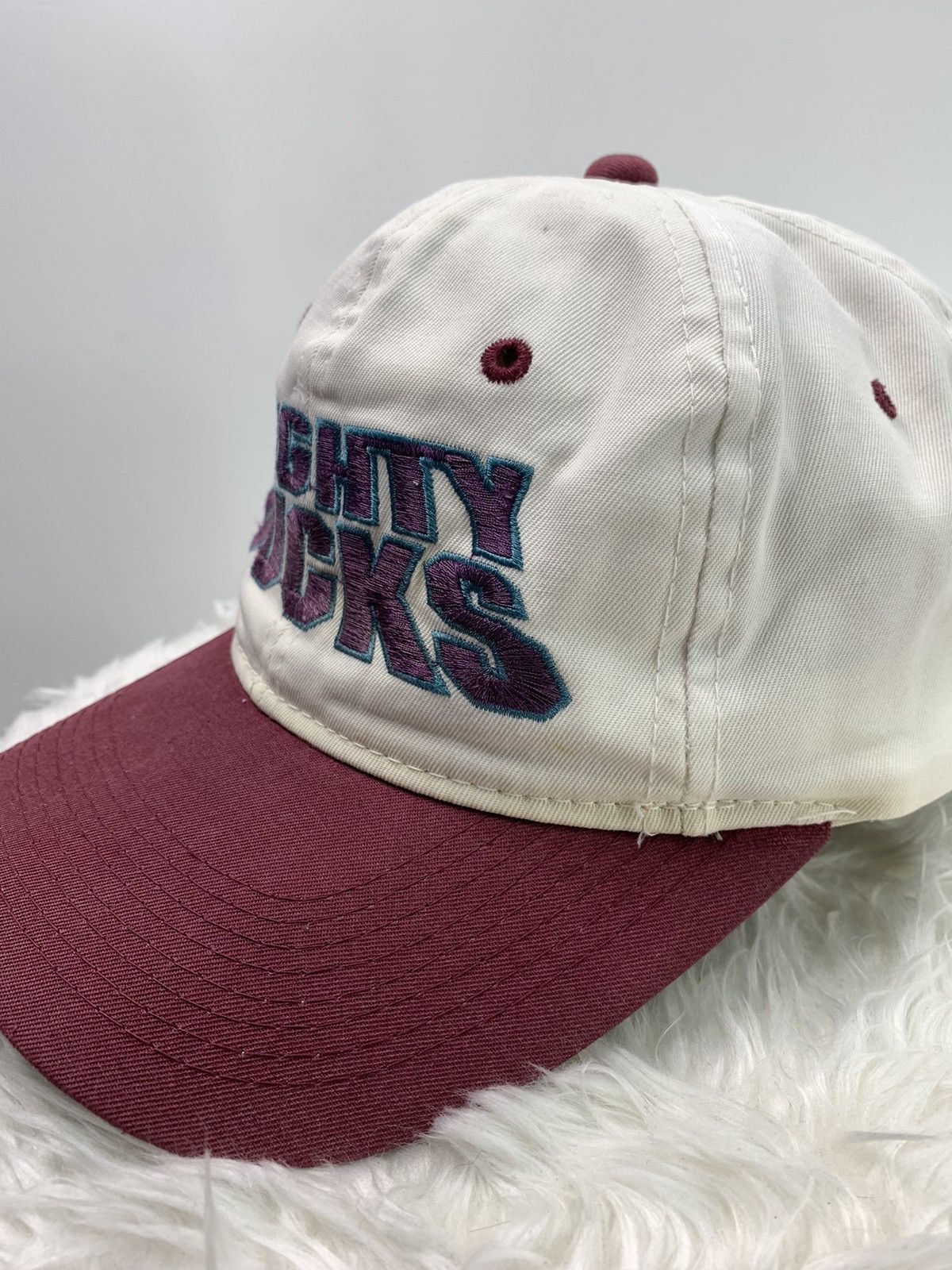 NHL Vintage NHL Anaheim Mighty Ducks Logo Snapback Hat Cap Size ONE SIZE - 6 Thumbnail