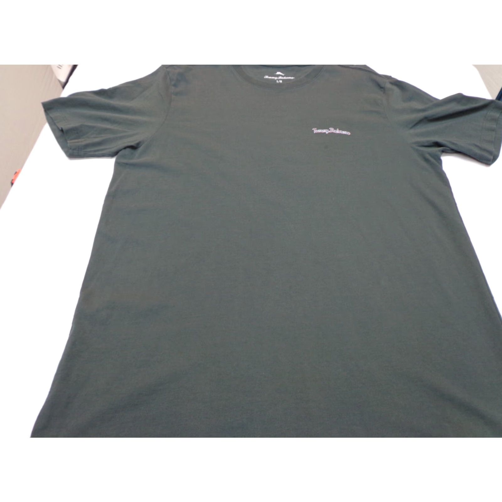 Tommy Bahama Tommy Bahama T-Shirt Gray Logo Short Sleeve Crew Neck Size L Mens Golf Flag Beach Classic 2000s Summer/ Fall/ Spring/ Winter Size US L / EU 52-54 / 3 - 5 Thumbnail