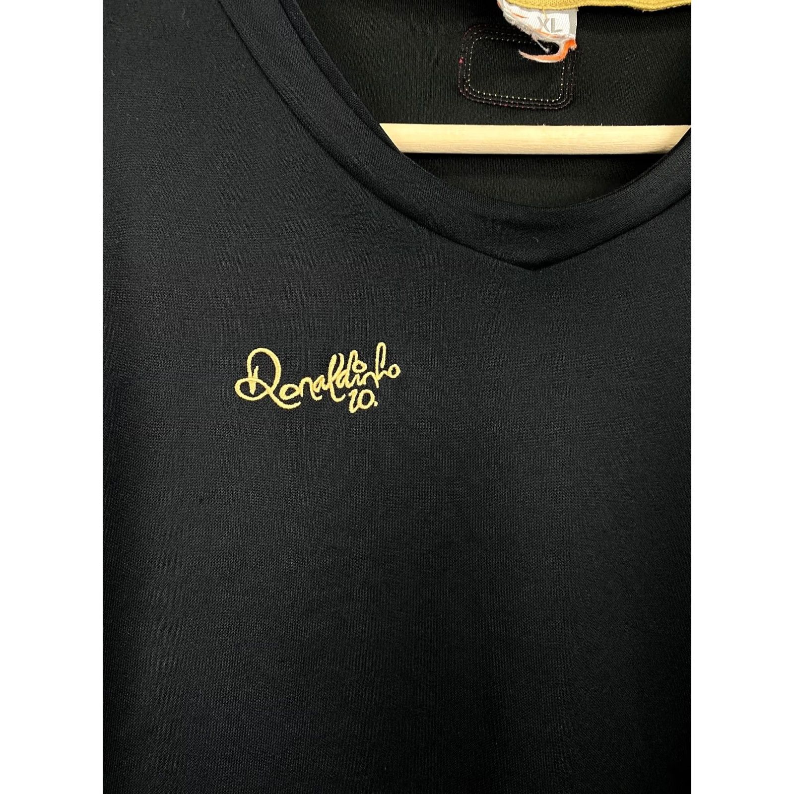 Nike VINTAGE Nike Ronaldinho 10R Training Jersey Shirt XL Black Mens Size US XL / EU 56 / 4 - 4 Thumbnail