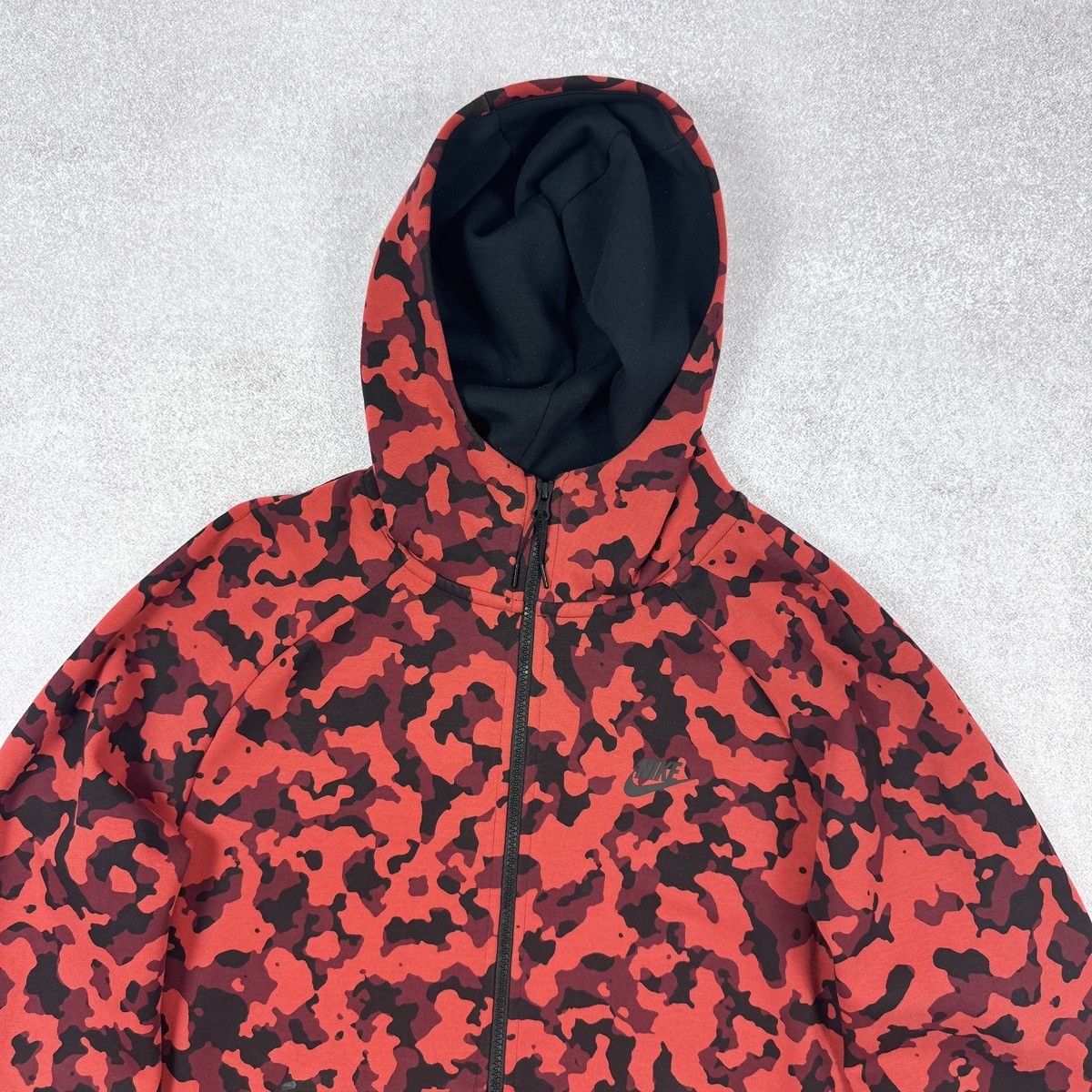 Nike Men’s Nike Tech Fleece Red Camo Hoodie Size L - CJ5975 603 Size US L / EU 52-54 / 3 - 5 Thumbnail