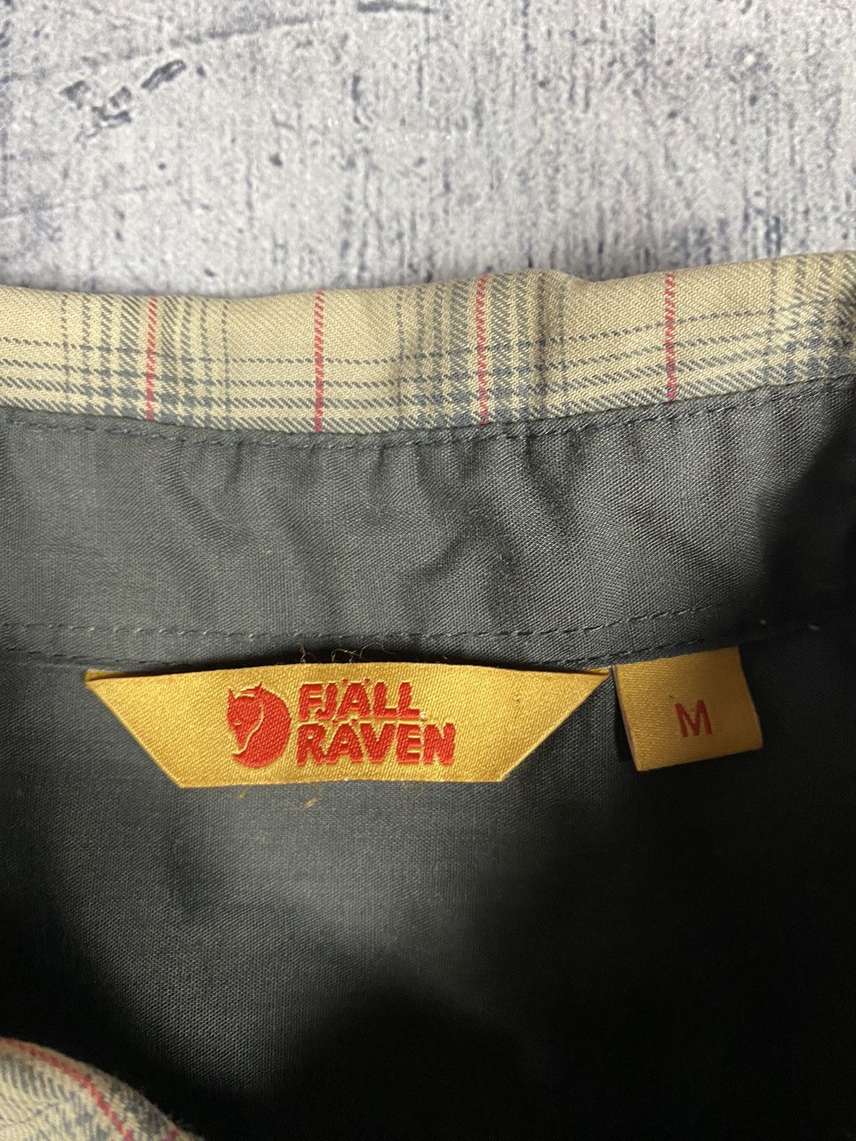 Fjallraven Fjallraven Varg Checkered Outdoor Button Up Shirt Size US M / EU 48-50 / 2 - 11 Thumbnail