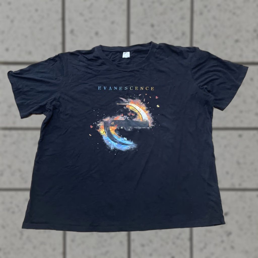 Vintage Evanescence Shirt Music Graphic Tee Adult 5XL Black Y2K Alternative Indie Rock Shirt Men 5XL Evanescence Music Graphic Tee Size US XXL / EU 58 / 5 - 1 Thumbnail