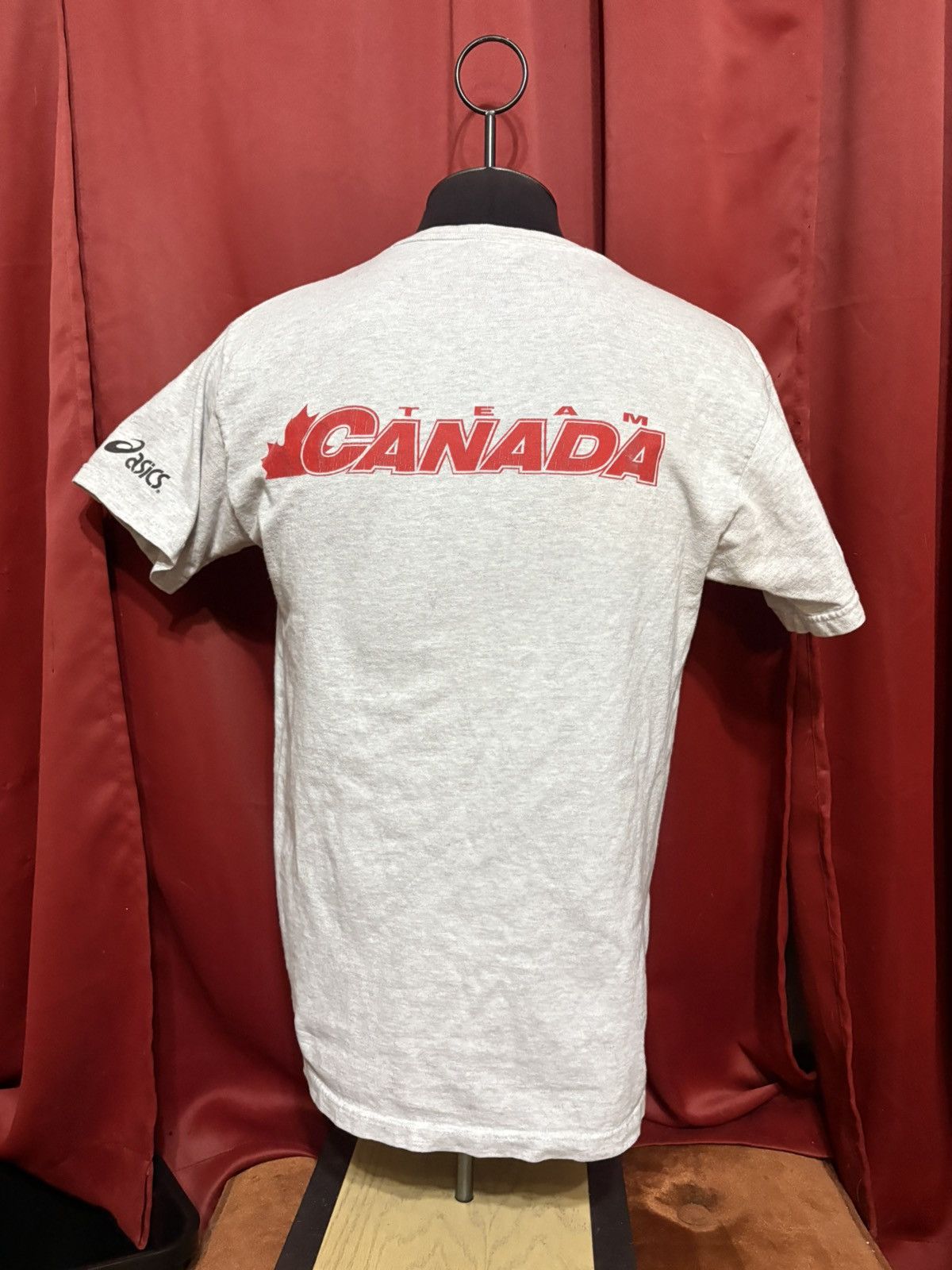 Asics Vintage Asics Team Canada Tshirt 90’s Football Grail Size US M / EU 48-50 / 2 - 2 Thumbnail