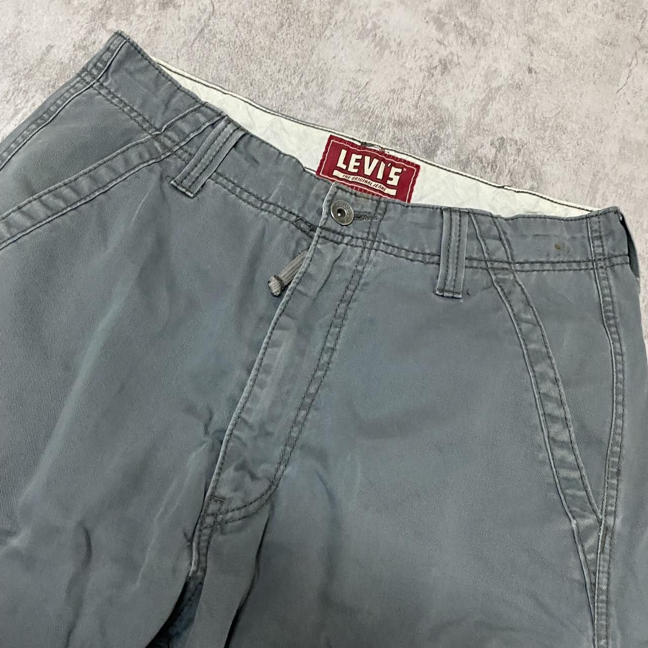 Levi's Grey Levi's cargo shorts y2k Baggy Size US 32 / EU 48 - 3 Thumbnail