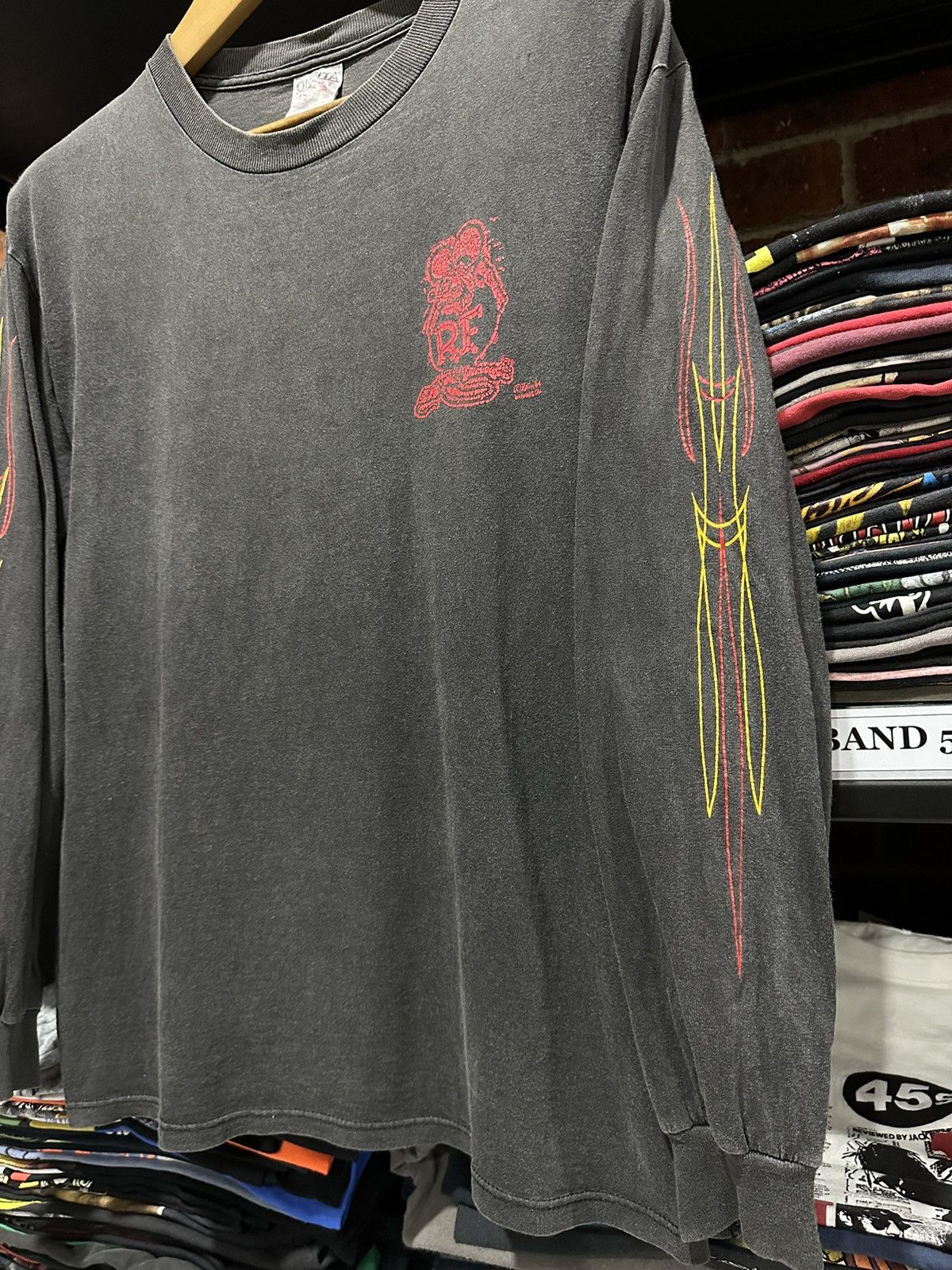 Girl Skateboards Thrashed Vintage 90s Rat Fink Flame Skateboard Faded Tee Size US M / EU 48-50 / 2 - 4 Thumbnail