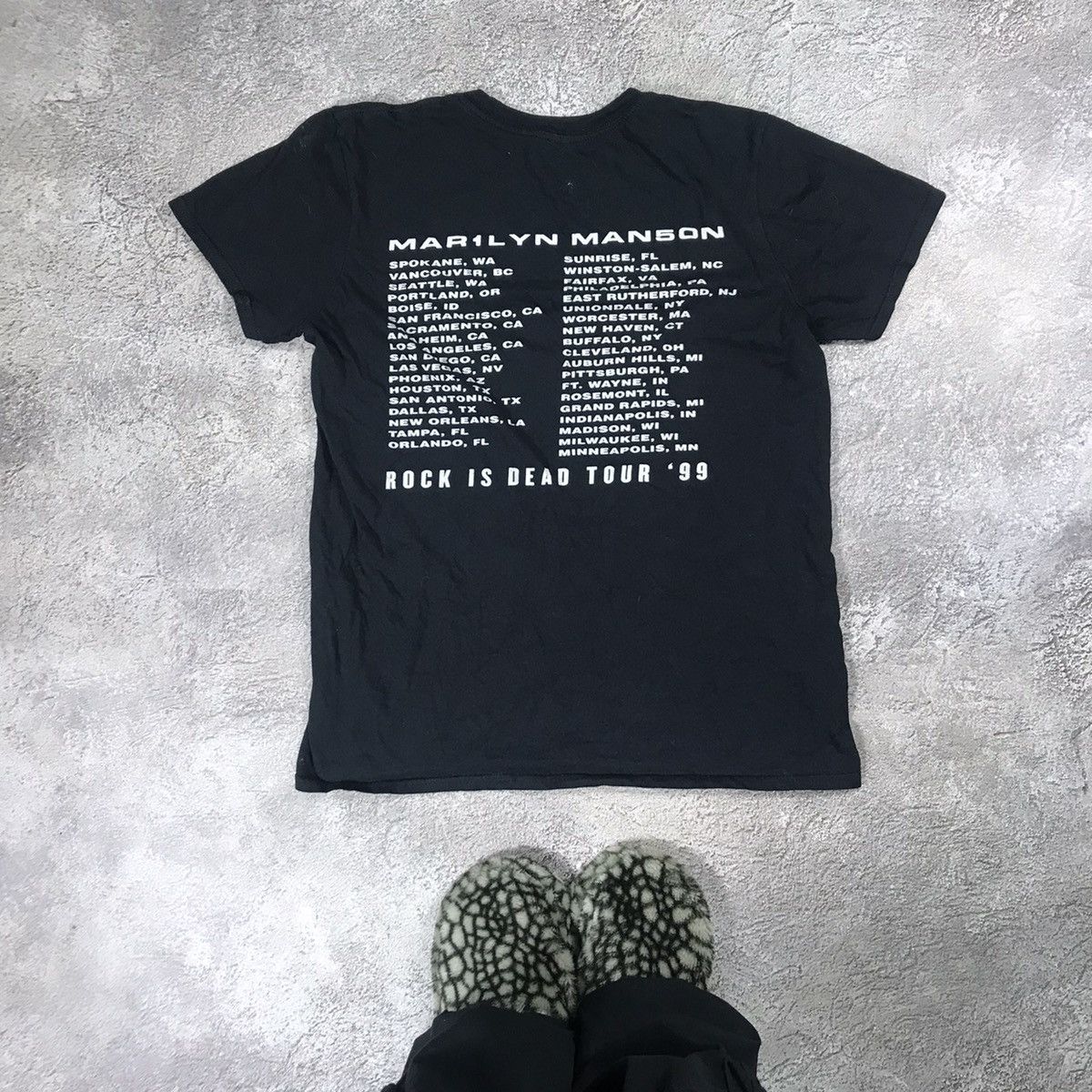 Vintage Vintage Y2K Marilyn Manson Band Tee Graphic Grunge Tapered S Size US S / EU 44-46 / 1 - 6 Thumbnail