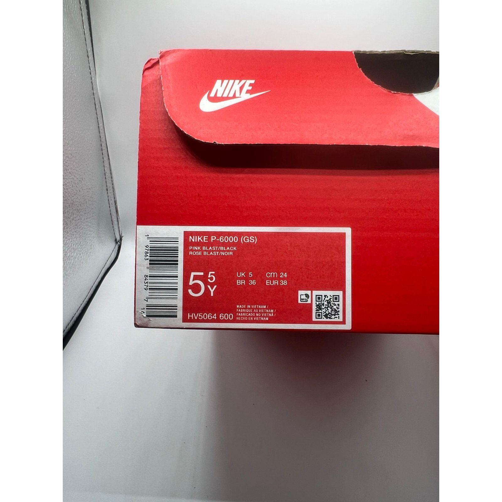 Nike Nike P-6000 GS “Black Pink Blast” size 5.5Y Size US 7 / IT 37 - 7 Thumbnail