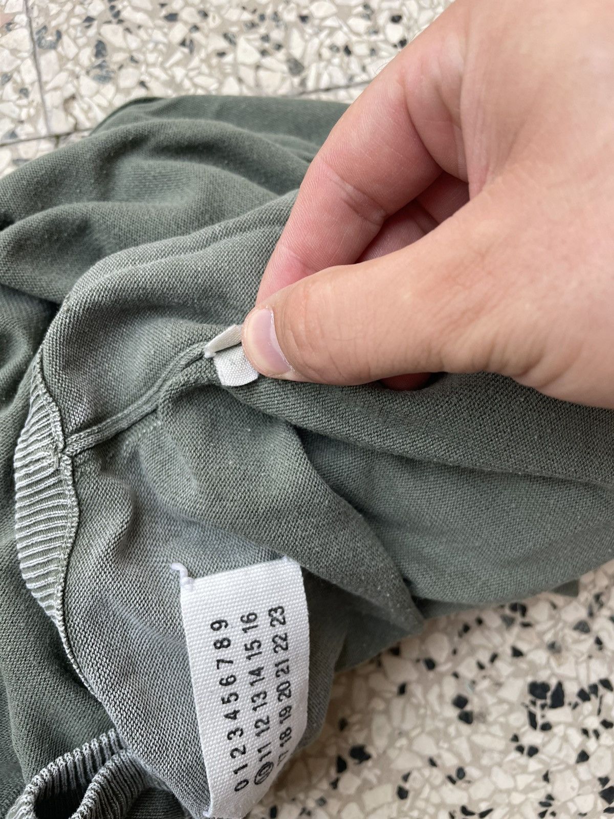 Maison Margiela Maison Margiela Distressed Effect Sweater - Size M Size US M / EU 48-50 / 2 - 13 Thumbnail