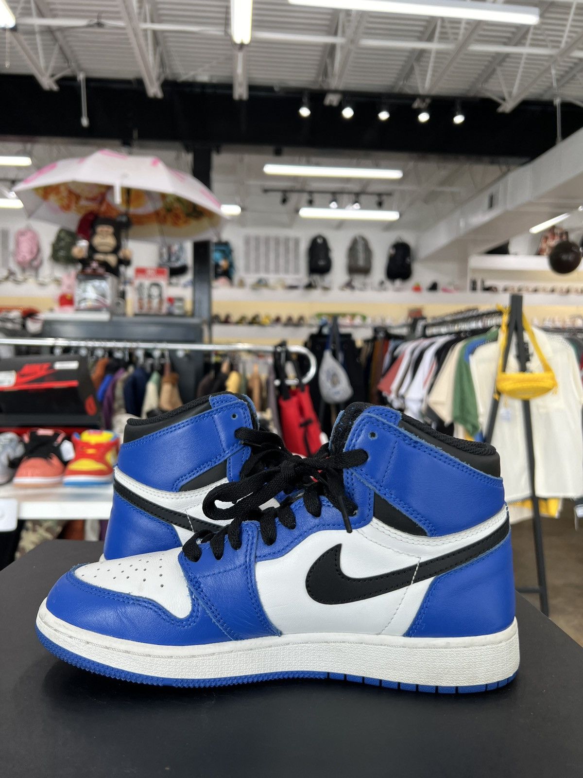 Jordan Brand × Nike Air Jordan 1 Game Royal Sz. 7y (2018) Size US 7 / EU 40 - 3 Thumbnail