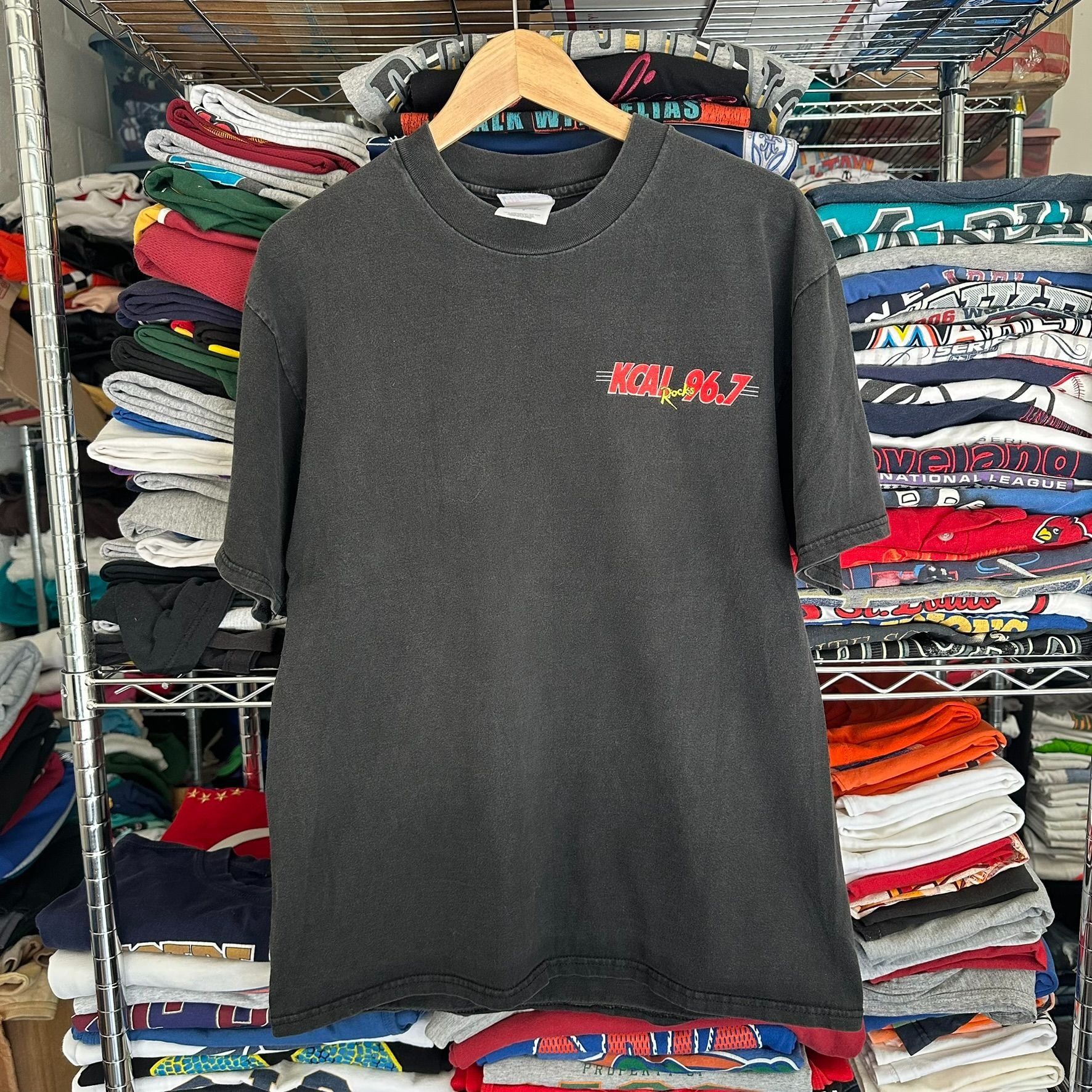 Hanes Vintage 90s KCAL FM 96.7 Rock Radio T-Shirt California Grung Size US L / EU 52-54 / 3 - 3 Thumbnail
