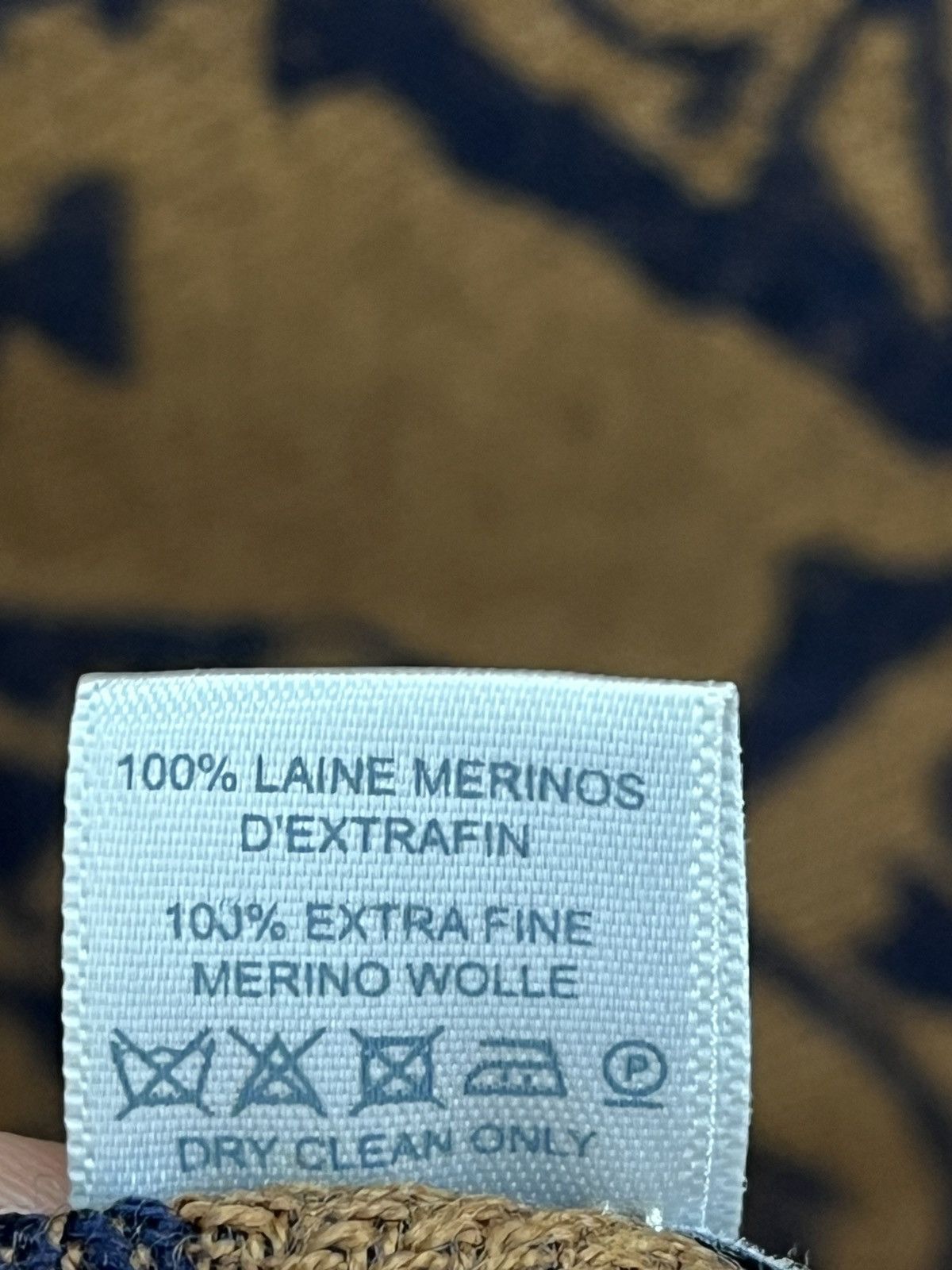 Johnstons Of Elgin Johnstons Of Elgin Animals Extra Fine Merino Wool Scarf Size ONE SIZE - 5 Thumbnail