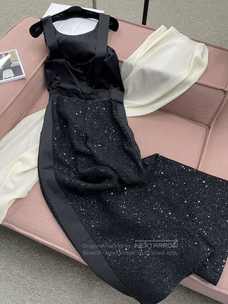 Chanel Chanel 18K stitched sequin jumpsuit Size 26" / US 2 / IT 38 - 4 Thumbnail