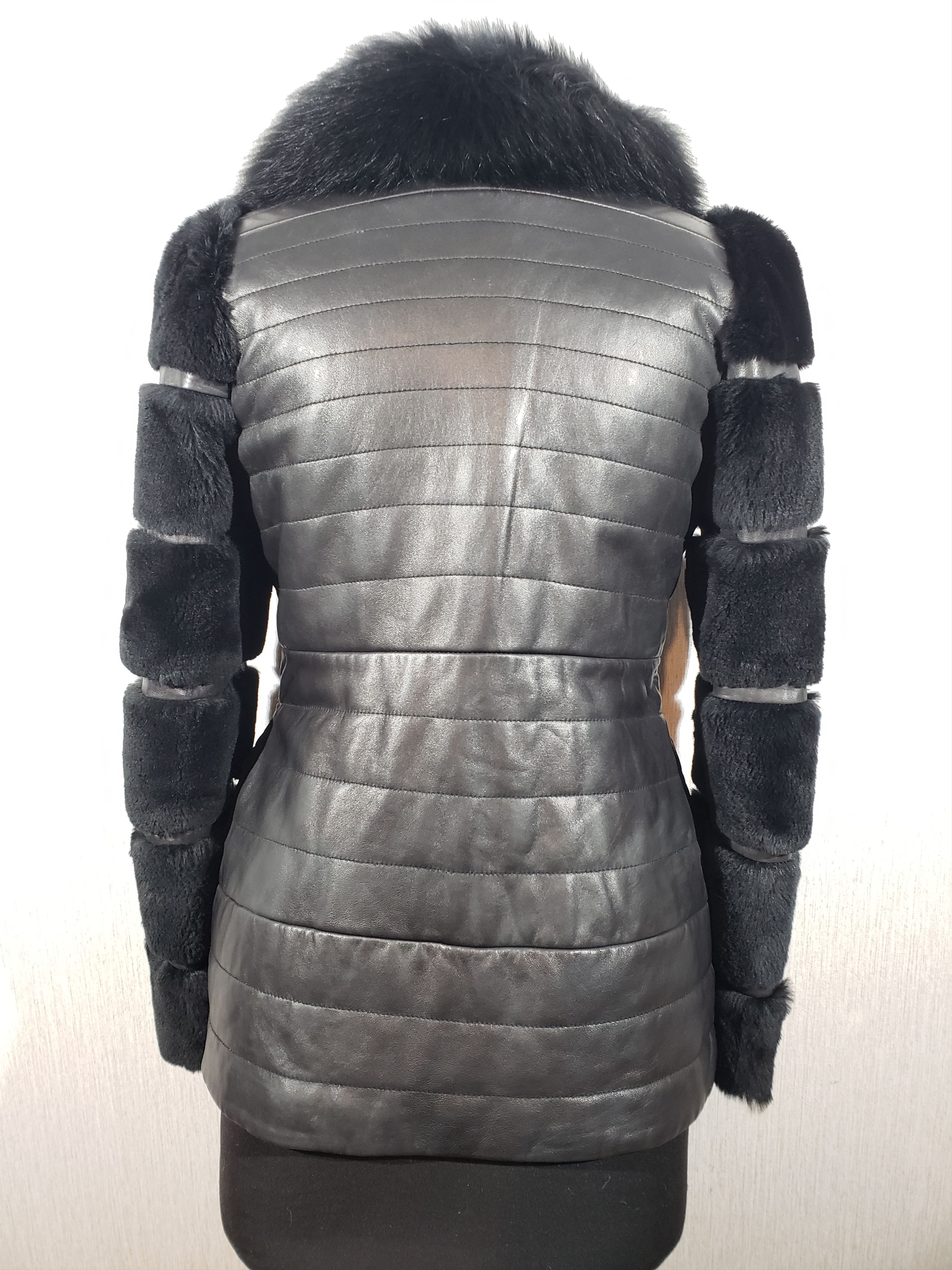 Other Black women's leather jacket with fur sleeves. Size M / US 6-8 / IT 42-44 - 4 Thumbnail