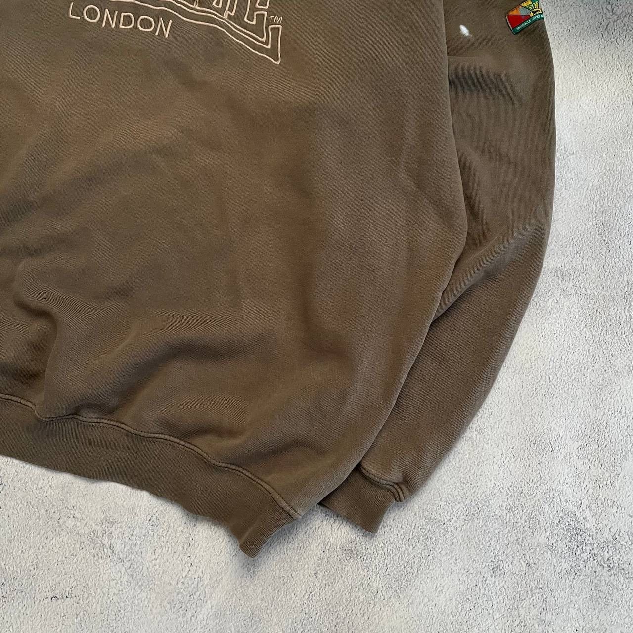 Lonsdale × Vintage Vintage Lonsdale Y2K Faded Distressed Oversized Sweatshirt Size US XL / EU 56 / 4 - 5 Thumbnail