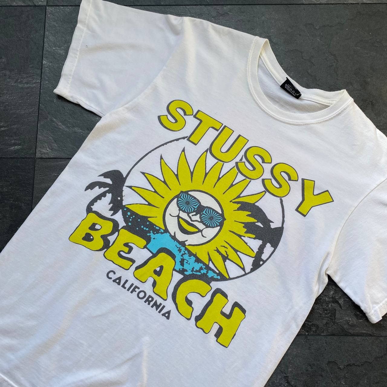 Streetwear × Stussy × Vintage Rare stussy big logo tee shirt Beach California Size US S / EU 44-46 / 1 - 2 Thumbnail