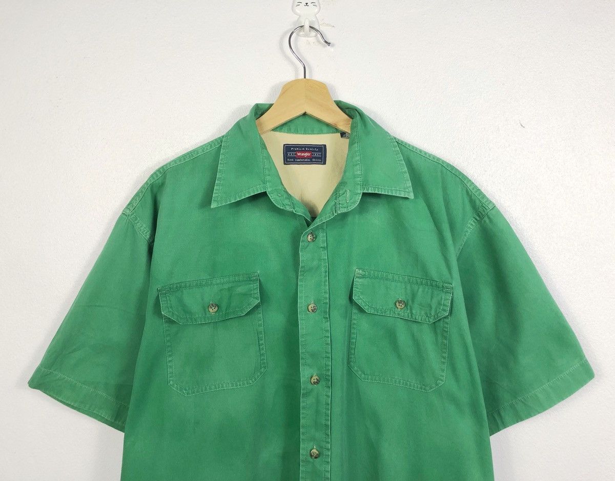 Wrangler Rare Vintage Wrangler Button Ups Workers Shirt Size US L / EU 52-54 / 3 - 2 Thumbnail