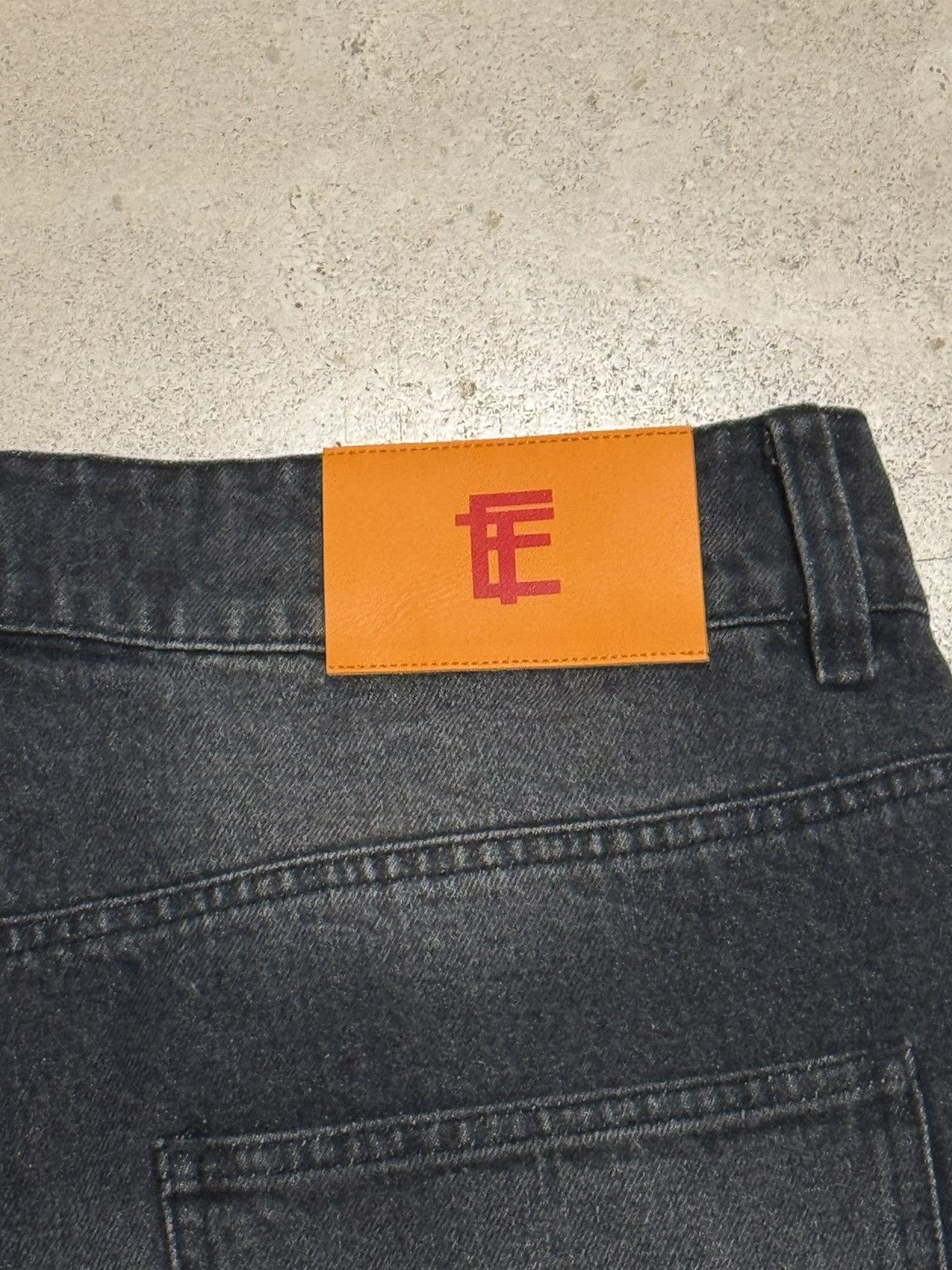 Other chrystal jeans Size US 32 / EU 48 - 3 Thumbnail