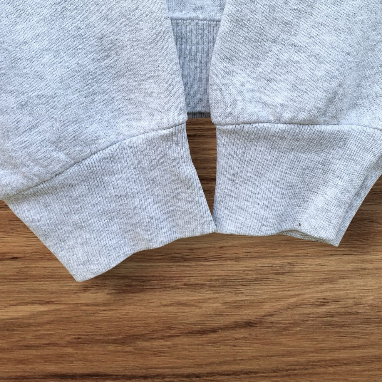 Fruit Of The Loom VINTAGE 1992 BEAGLE DOG PUPPY SWEATSHIRT BIG LOGO Size US S / EU 44-46 / 1 - 6 Thumbnail