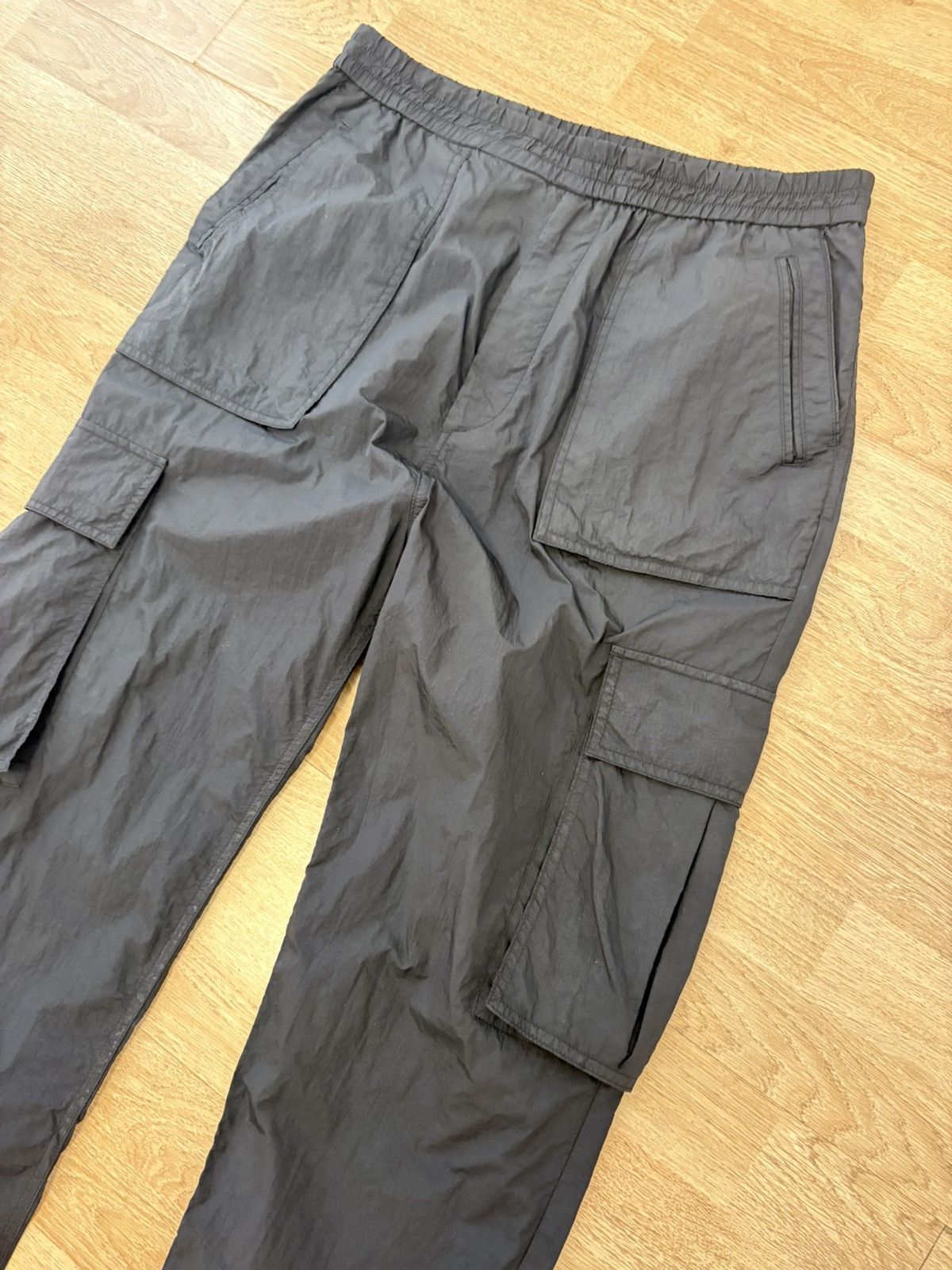 Juun.J Juun.J Black Nylon Cargo Pants Size US 32 / EU 48 - 4 Thumbnail