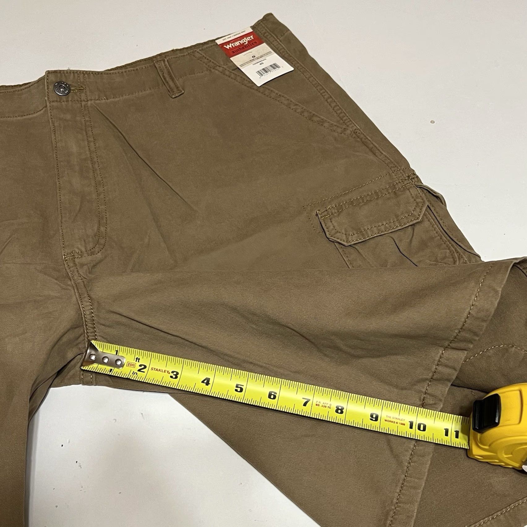 Wrangler Wrangler Authentics Mens Cargo Shorts Size 40 Brown NWT Size US 40 / EU 56 - 5 Thumbnail