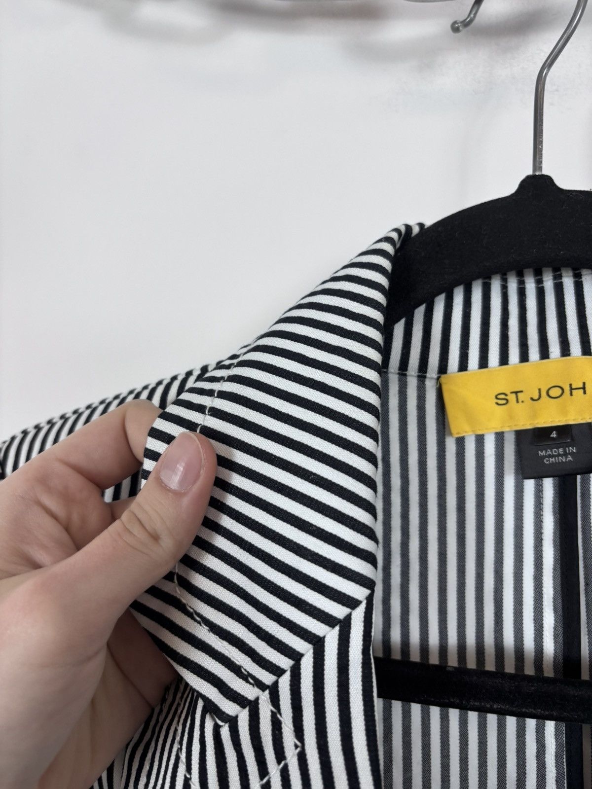 St. John St. John Women’s White/Black Striped Blazer Jacket Size S / US 4 / IT 40 - 10 Thumbnail