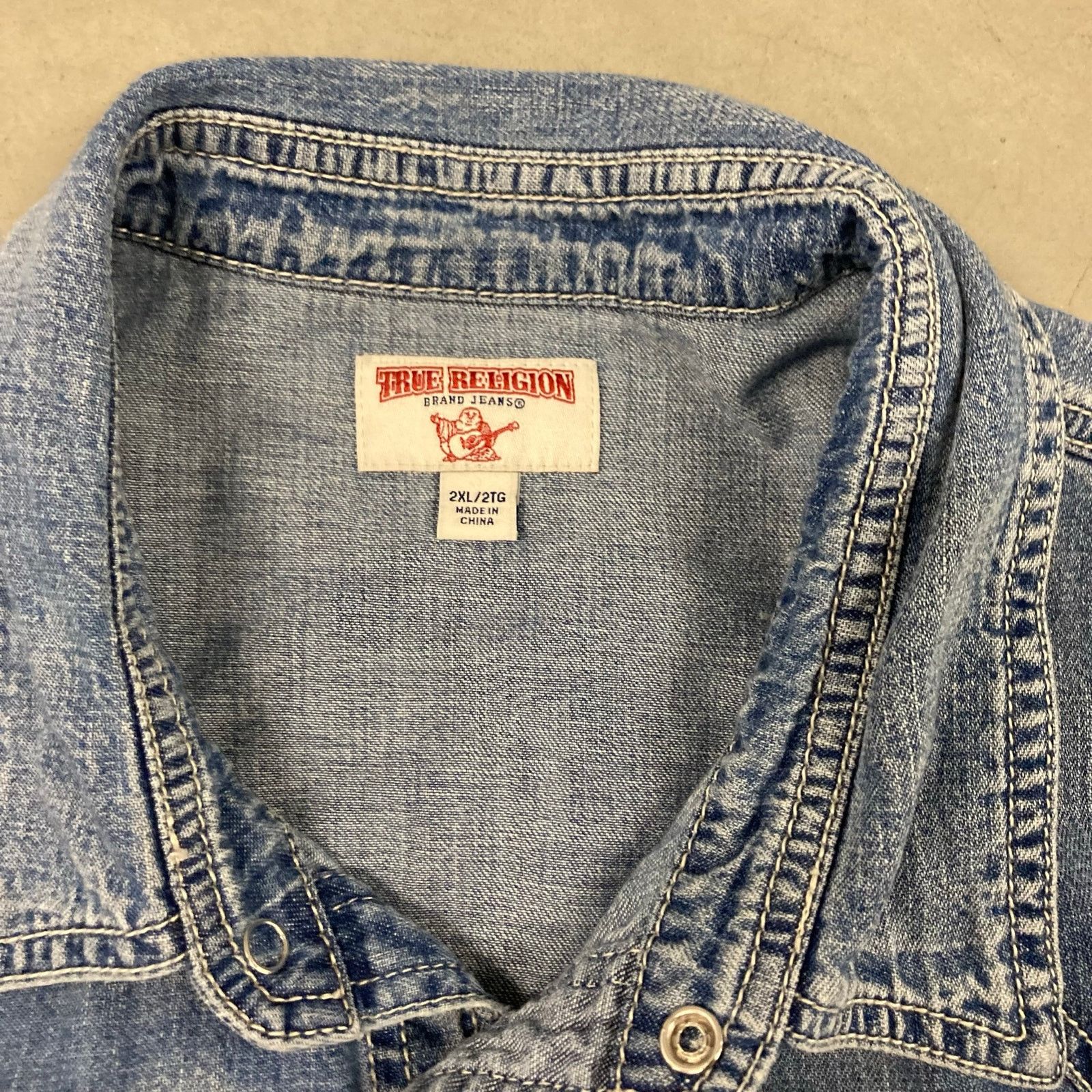 True Religion Y2K faded true religion button up shirt Size US XXL / EU 58 / 5 - 4 Thumbnail