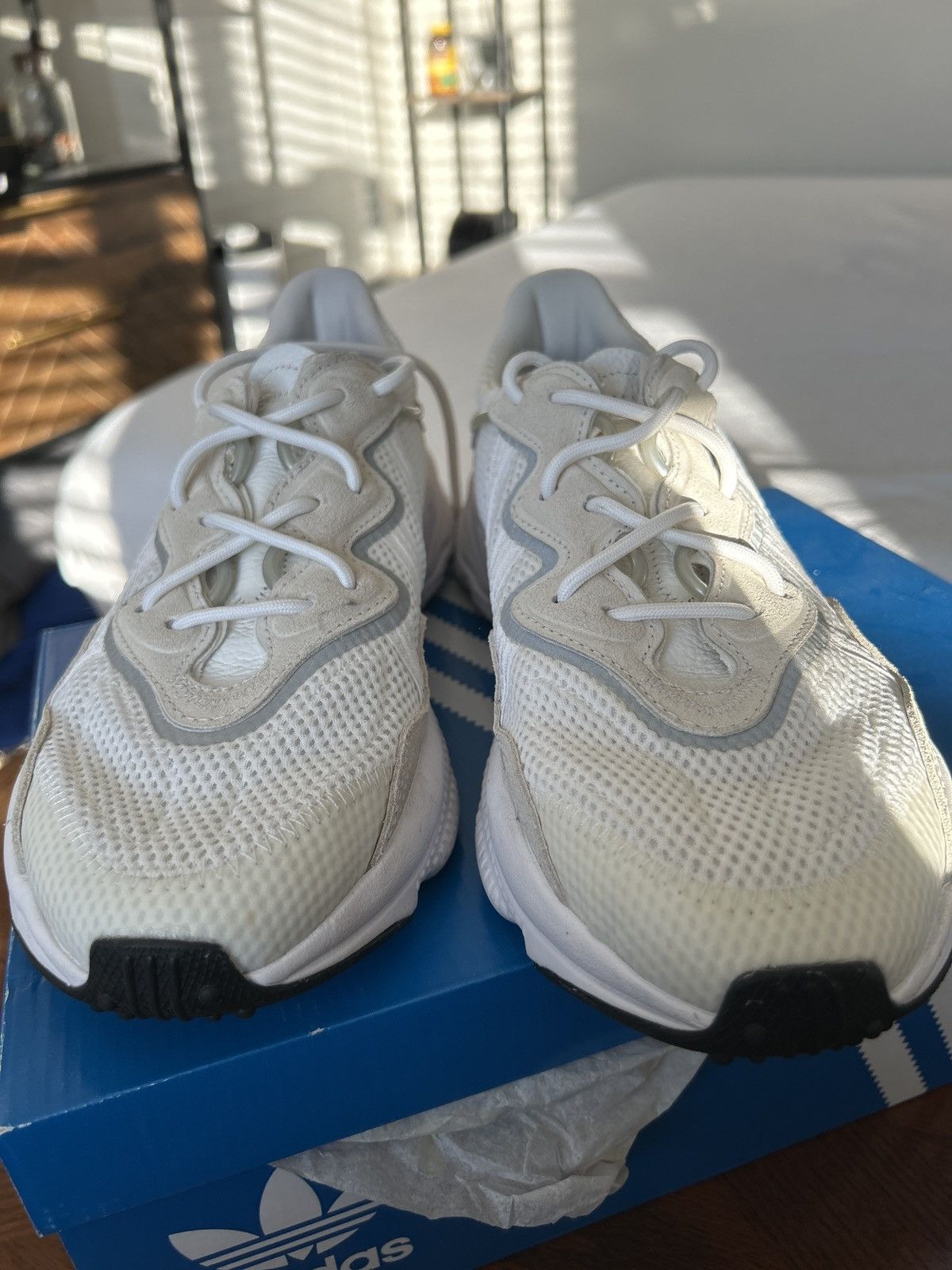 Adidas adidas OZWEEGO white Size US 8.5 / EU 41-42 - 3 Thumbnail