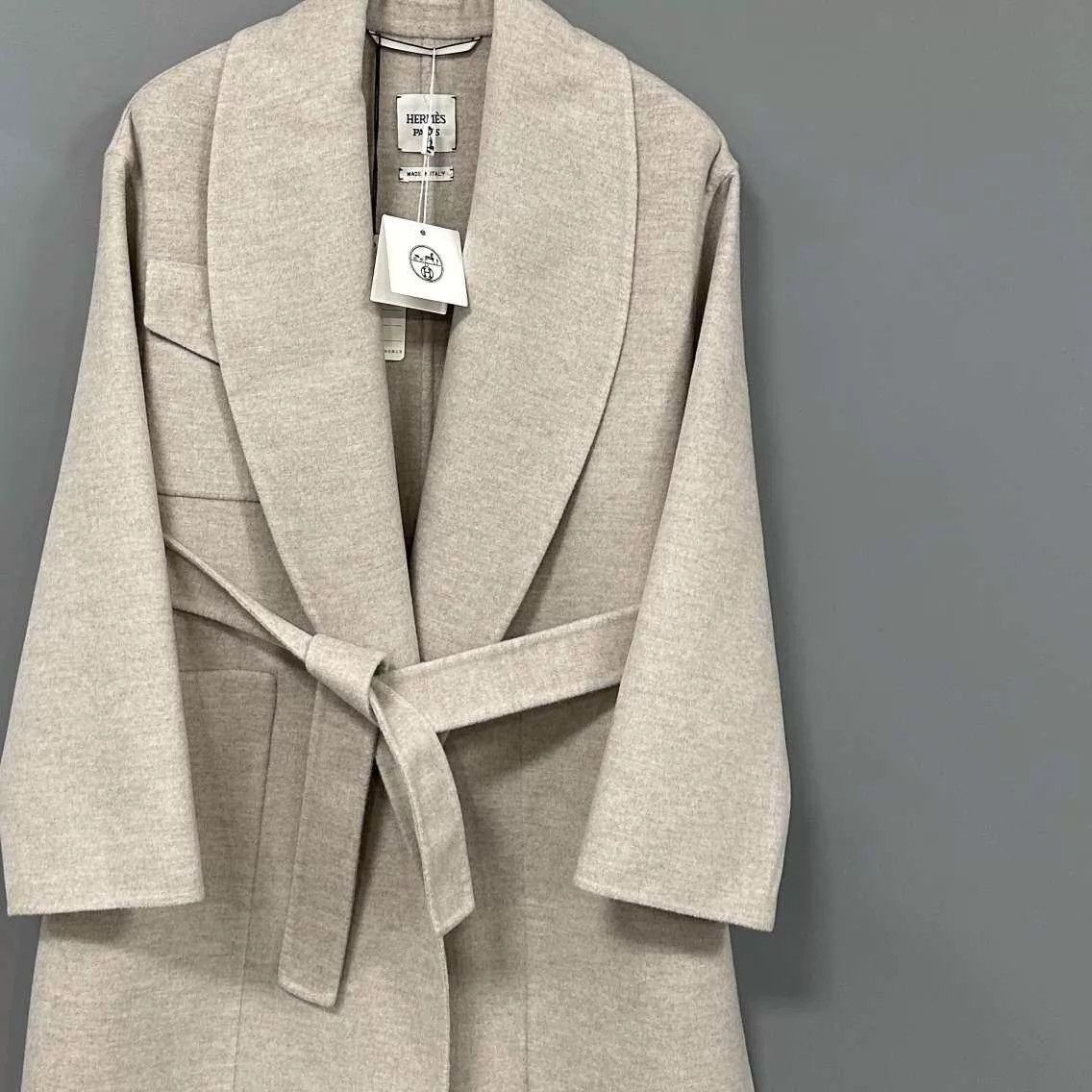 Hermes Hermès Oatmeal Cashmere Lapel Coat 32 Size XXS / US 00 / IT 34 - 2 Thumbnail
