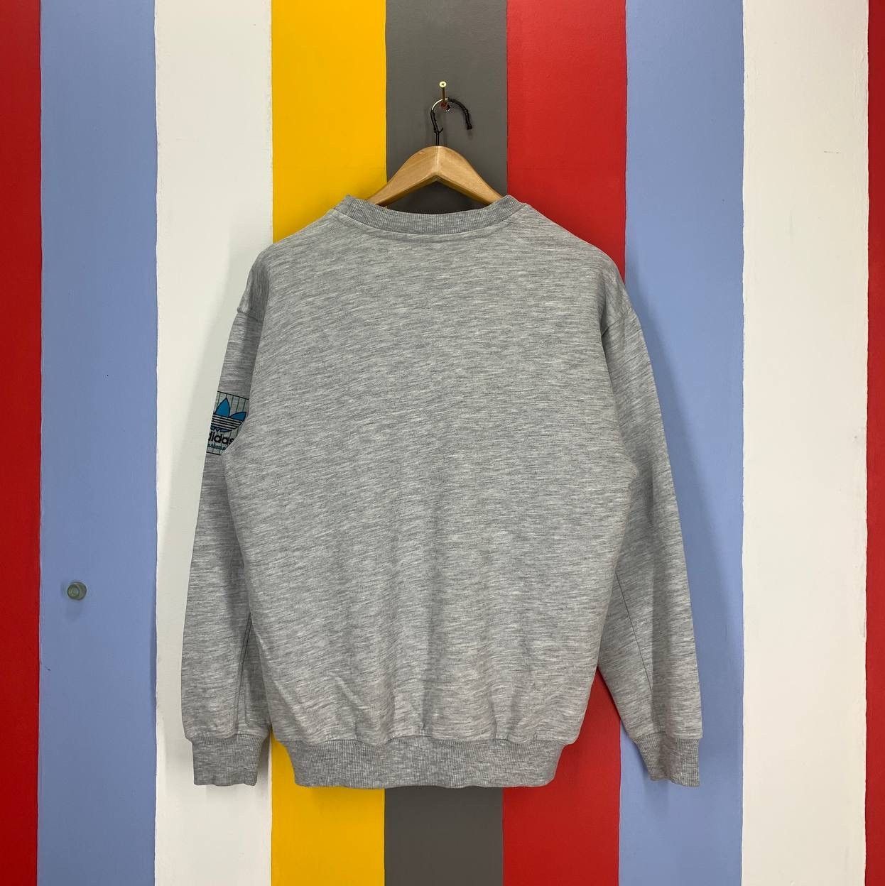 Adidas Vintage ADIDAS INTERNATIONAL 1920 Sweatshirt #2560/T Size US M / EU 48-50 / 2 - 7 Thumbnail