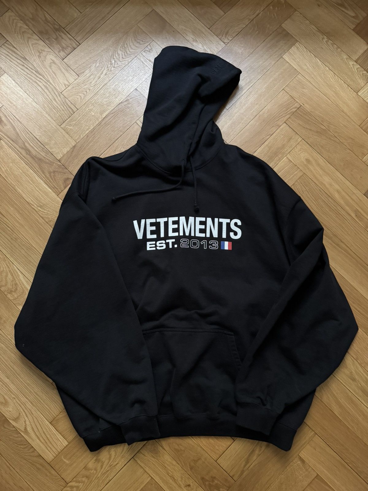 m*3様 VETEMENTS STAFF パーカー 黒 m*3様 VETEMENTS STAFF パーカー 黒 【公式通販】