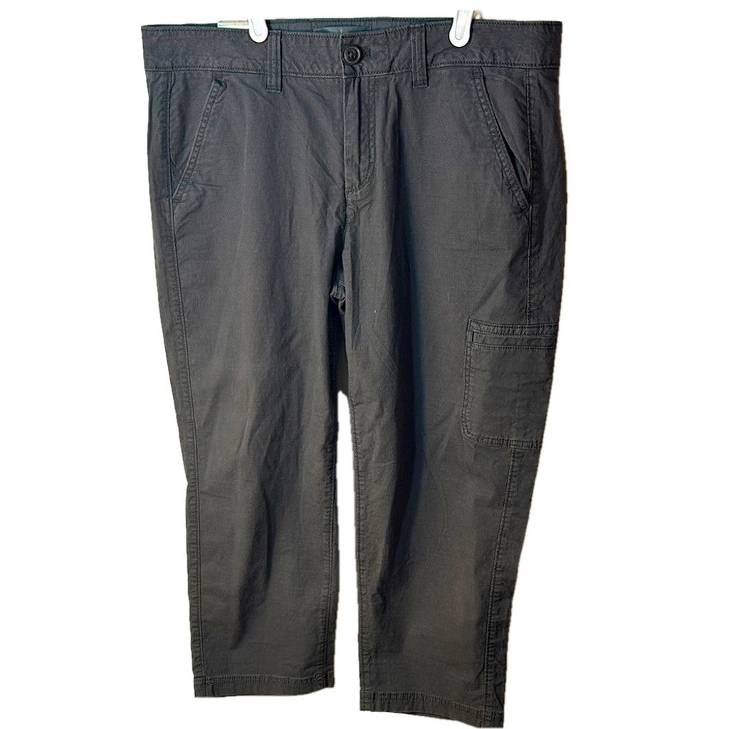 Eddie Bauer Eddie Bauer slightly curvy mid rise crop Cargo Pants size 14 Size 36" / US 14 / IT 50 - 1 Thumbnail