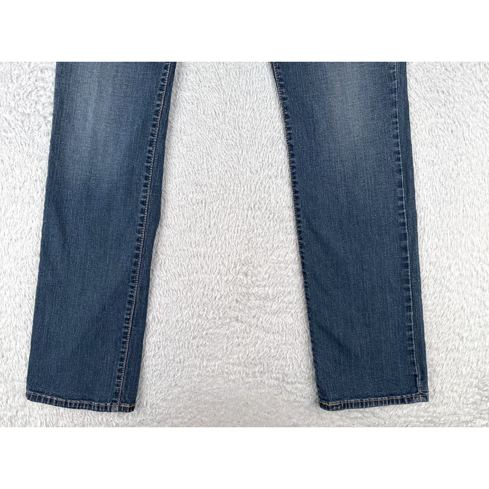 Levi's Levis Jeans Womens 14 Blue Denim Mid Rise Straight Leg Cotton Blend 30x33 Size 36" / US 14 / IT 50 - 2 Thumbnail