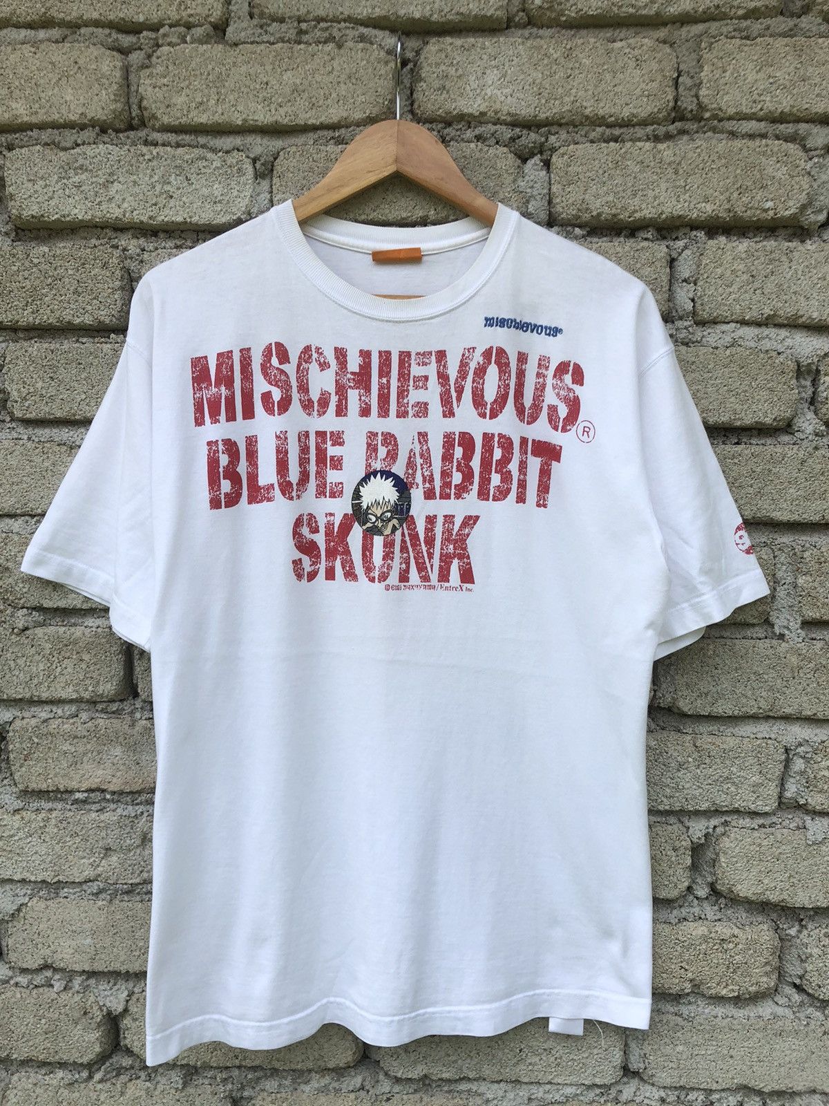 Vintage Vintage Y2K Mischievous Blue Rabbit Skunk Tshirt Size US L / EU 52-54 / 3 - 1 Thumbnail