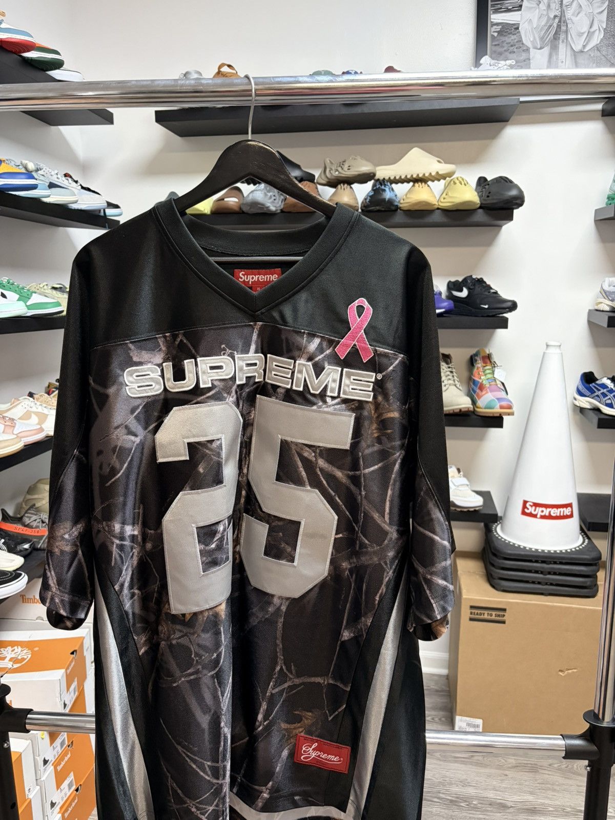 Supreme Supreme Breast Cancer Awareness Jersey Size US XL / EU 56 / 4 - 1 Thumbnail