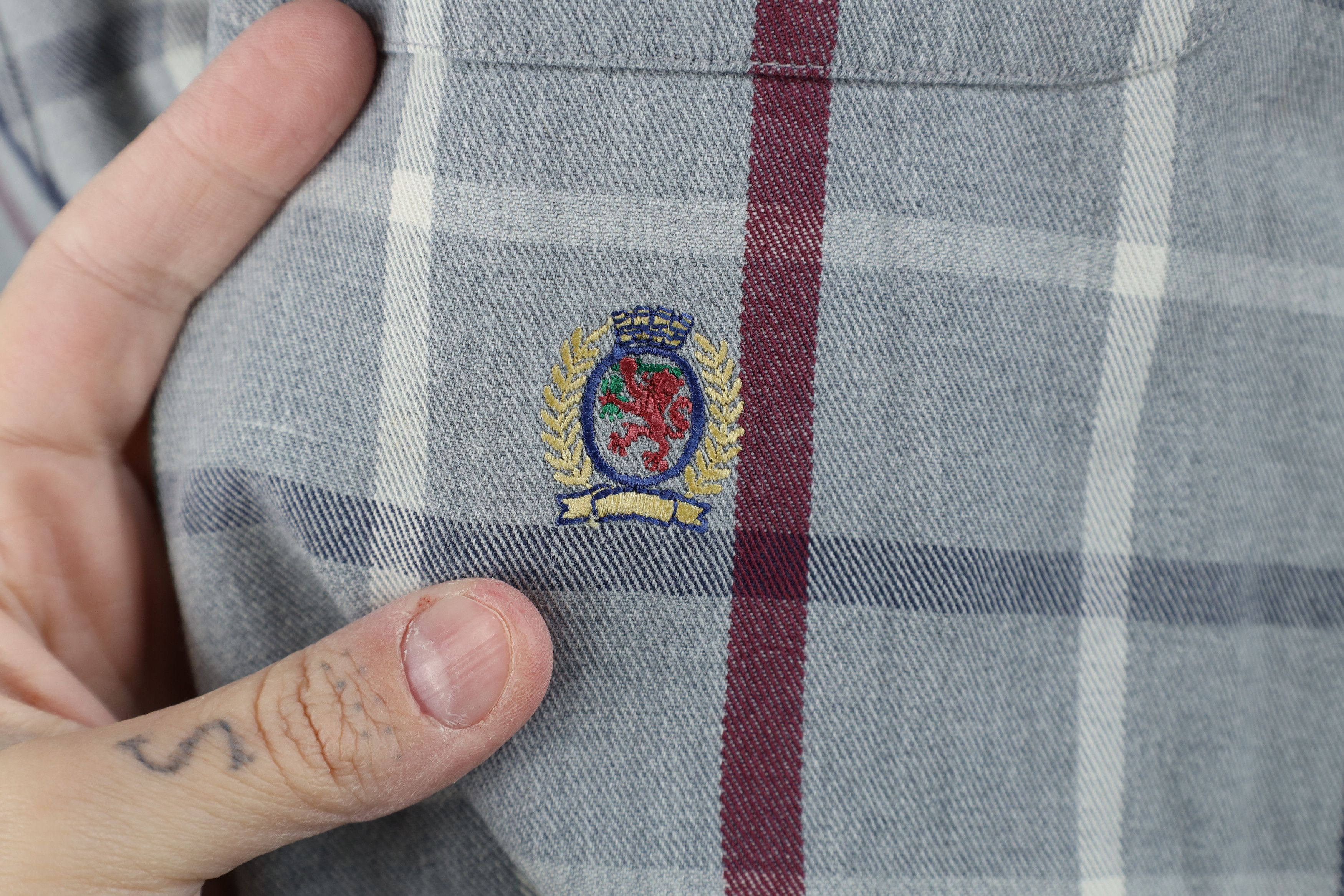 Tommy Hilfiger Vintage 90s Tommy Hilfiger Heavy Flannel Button Shirt Plaid Size US L / EU 52-54 / 3 - 4 Thumbnail